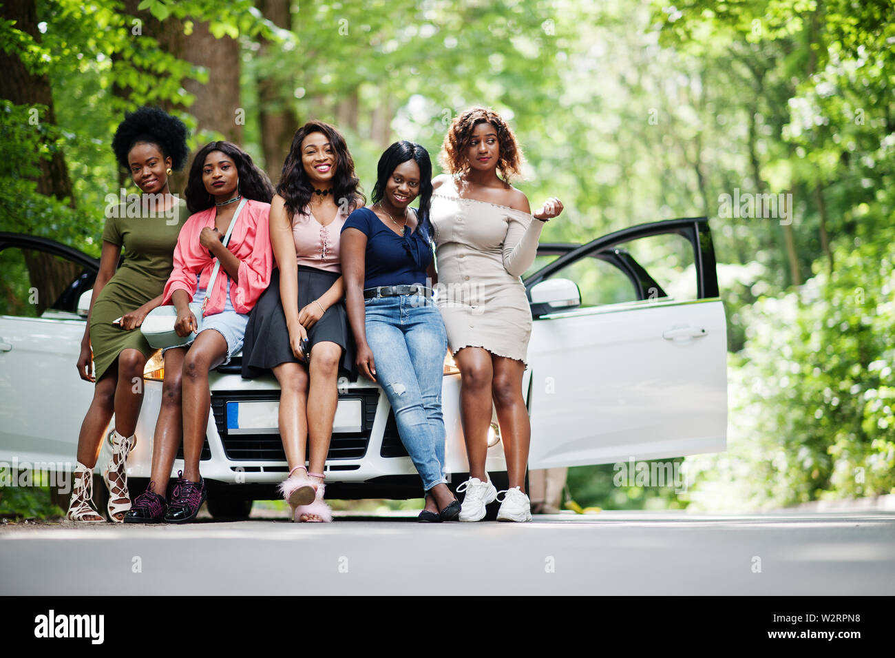 Happy african american girls hi-res stock photography and images - Alamy