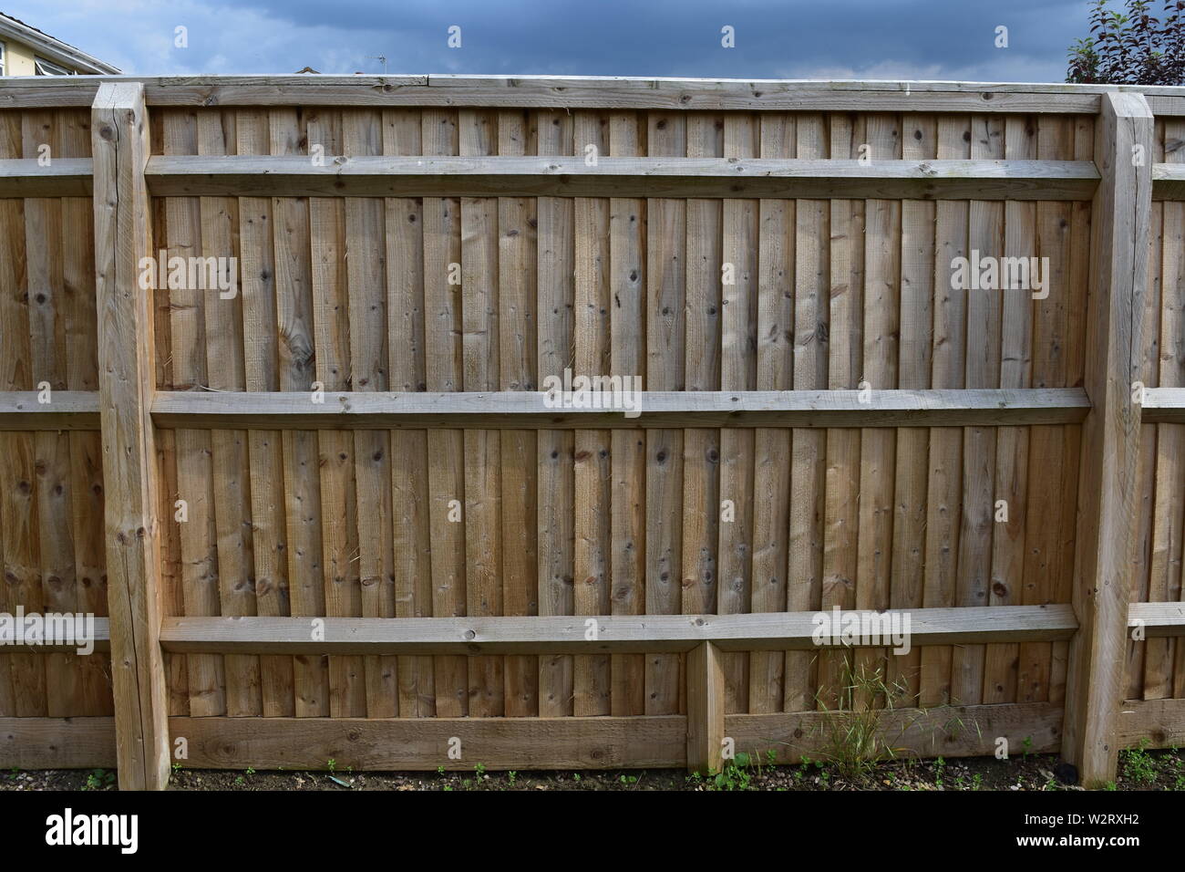 New garden wooden fence panel Stock Photo - Alamy