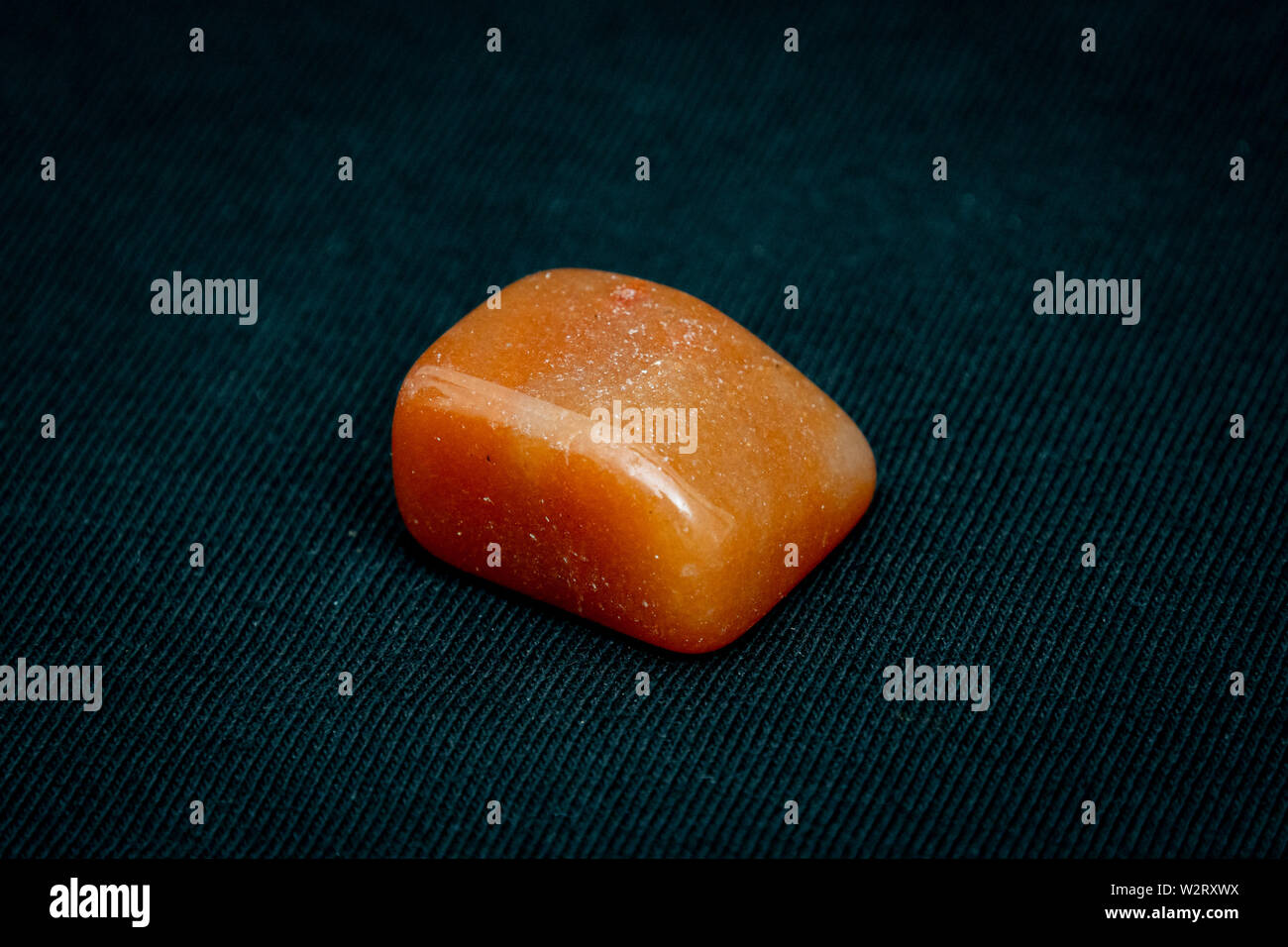 Quartz feldspar hi-res stock photography and images - Alamy