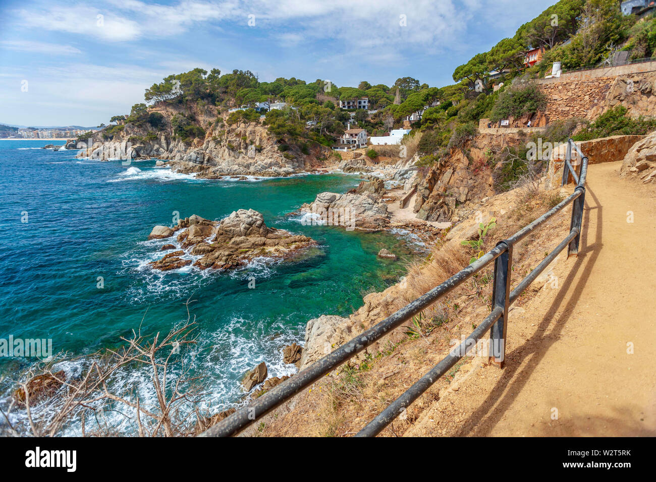 footpath-cami-de-ronda-in-lloret-de-mar-costa-brava-catalonia-spain