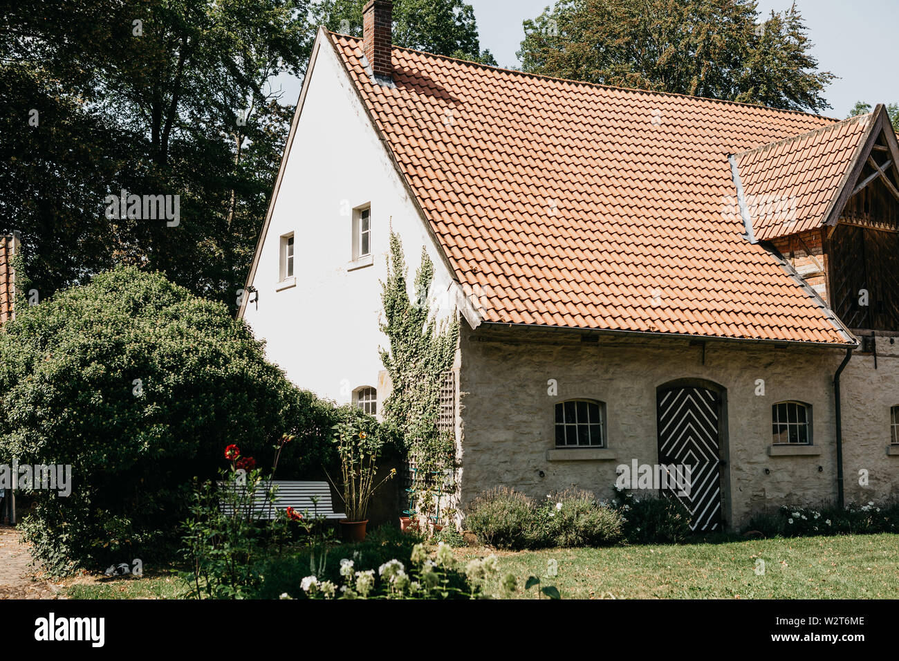 German architecture home farmhouse hi-res stock photography and images