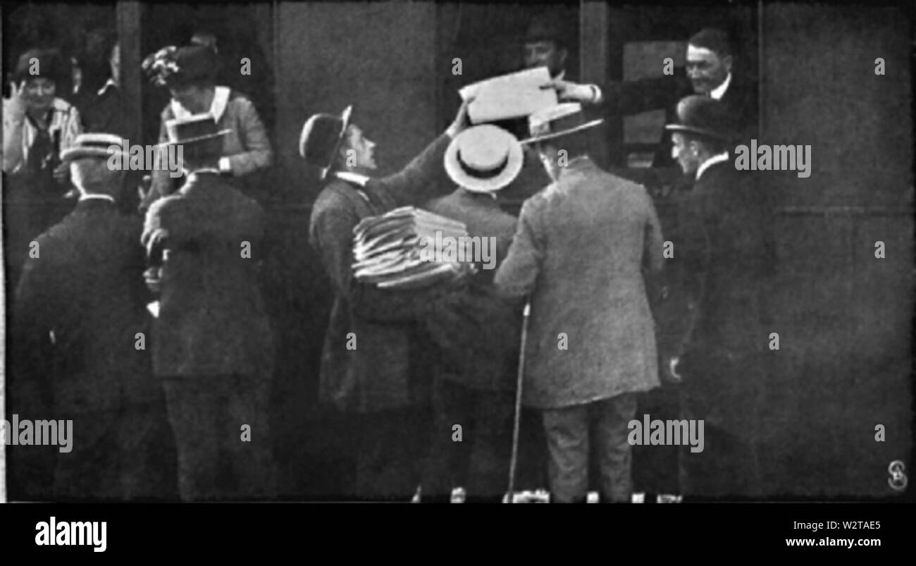 Deutsche Kriegszeitung (1914) 01 07 4, Den Amerikanern werden deutsche Zeitungen übergeben Stock Photo