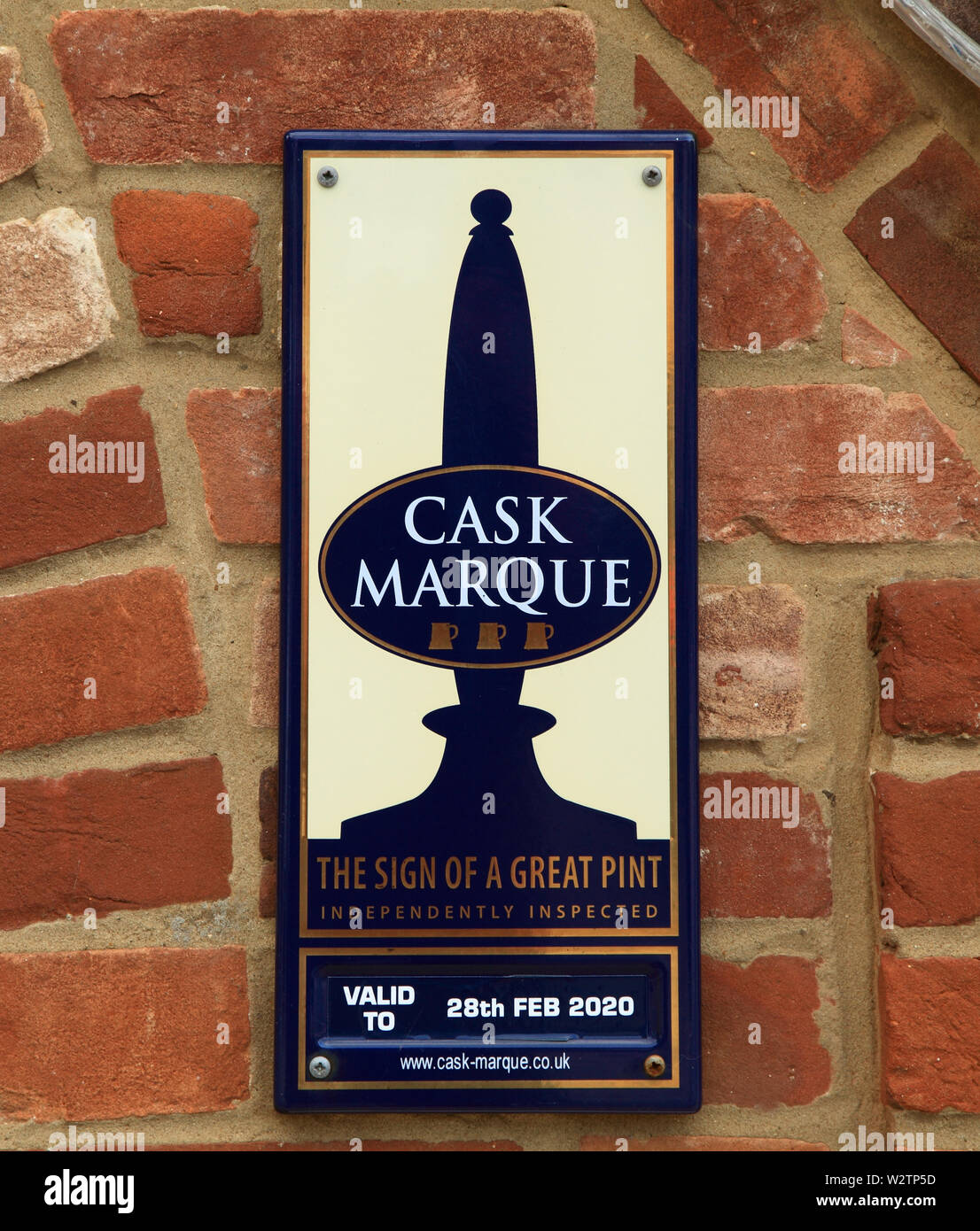 Cask Marque sign, 3 stars, pub, beer rating, cask ale, condition, assessment, real ales, Ancient Mariner pub, Old Hunstanton, Norfolk, England, UK Stock Photo