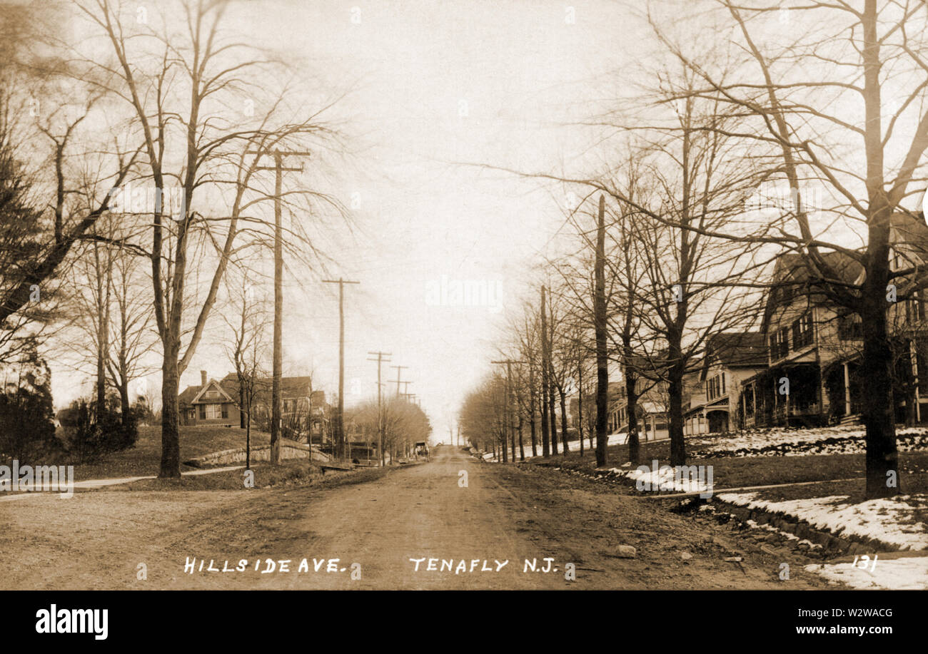 Hillside avenue hires stock photography and images Alamy