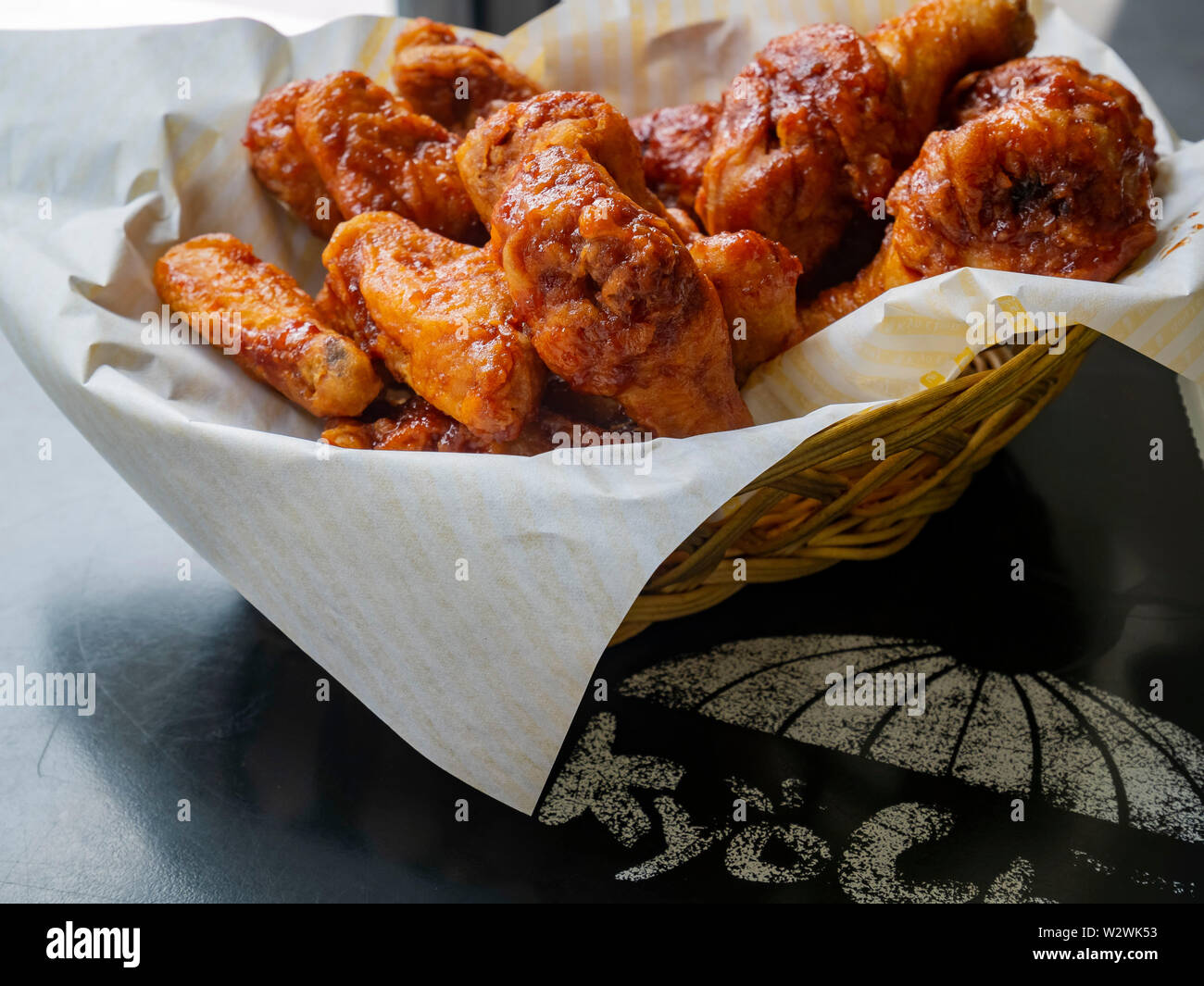 Korean style fried chicken wings hires stock photography and images