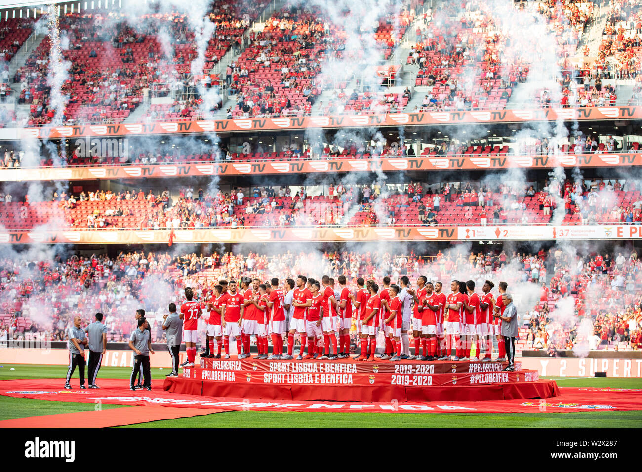 Lisbon, Portugal. 10th July, 2019. SL Benfica players before the Pre-Season football match 2019/2020 between SL Benfica vs Royal Sporting Club Anderlecht.(Final score: SL Benfica 1 - 2 Royal Sporting Club Anderlecht) Credit: SOPA Images Limited/Alamy Live News Stock Photo