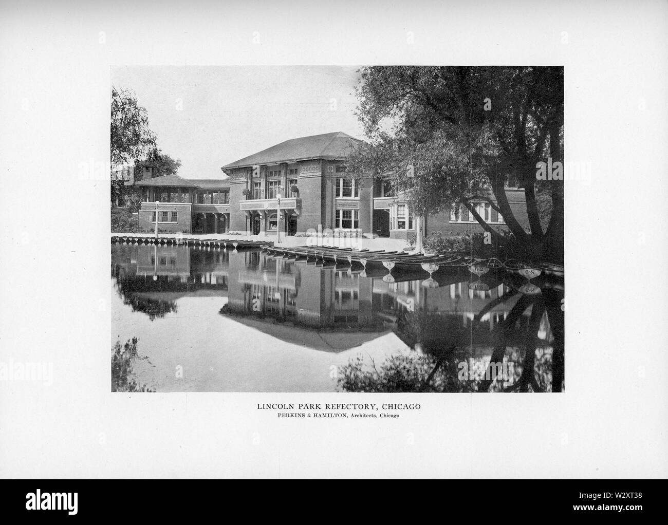 1908 photo from the Art Institute Ryerson and Burnham archive. Building