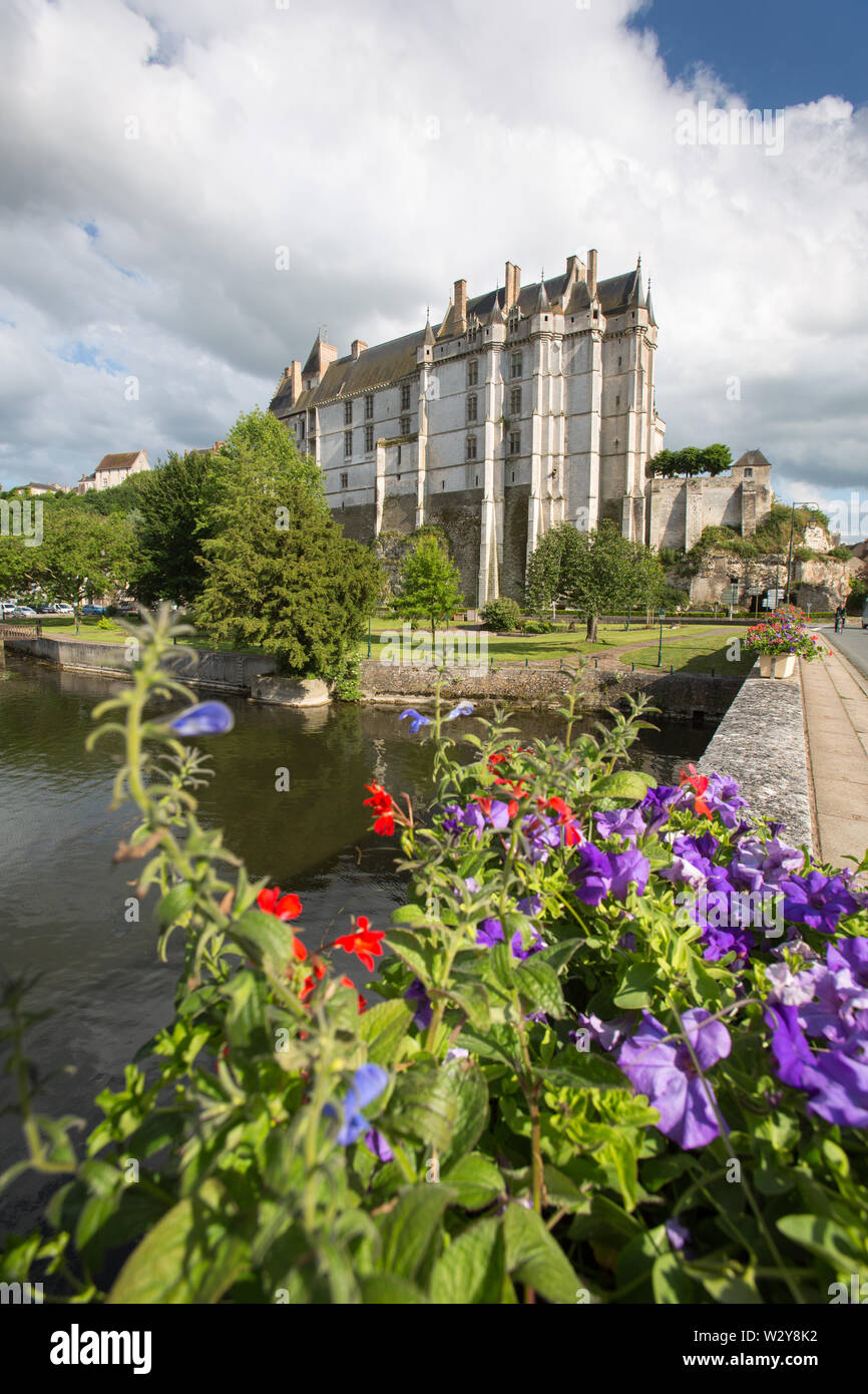 Chateaudun, France. Picturesque summer view of the River Loir, with Chateau de Chateaudun in the background. Stock Photo