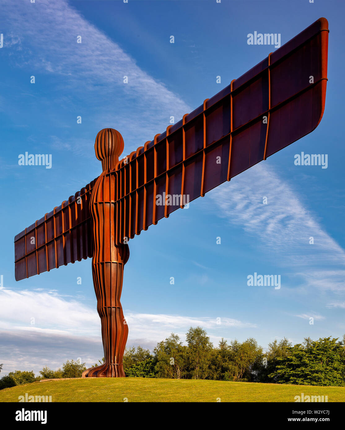 Angel of the North at sunrise, Gateshead, Tyne and Wear, England ...