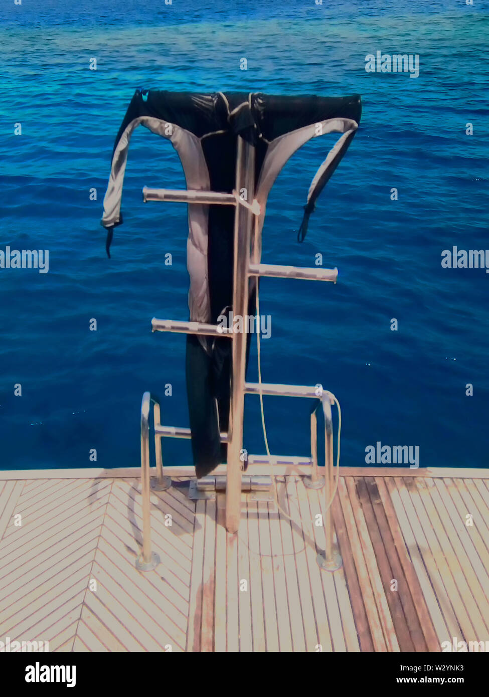 Wet suit dive hires stock photography and images Alamy