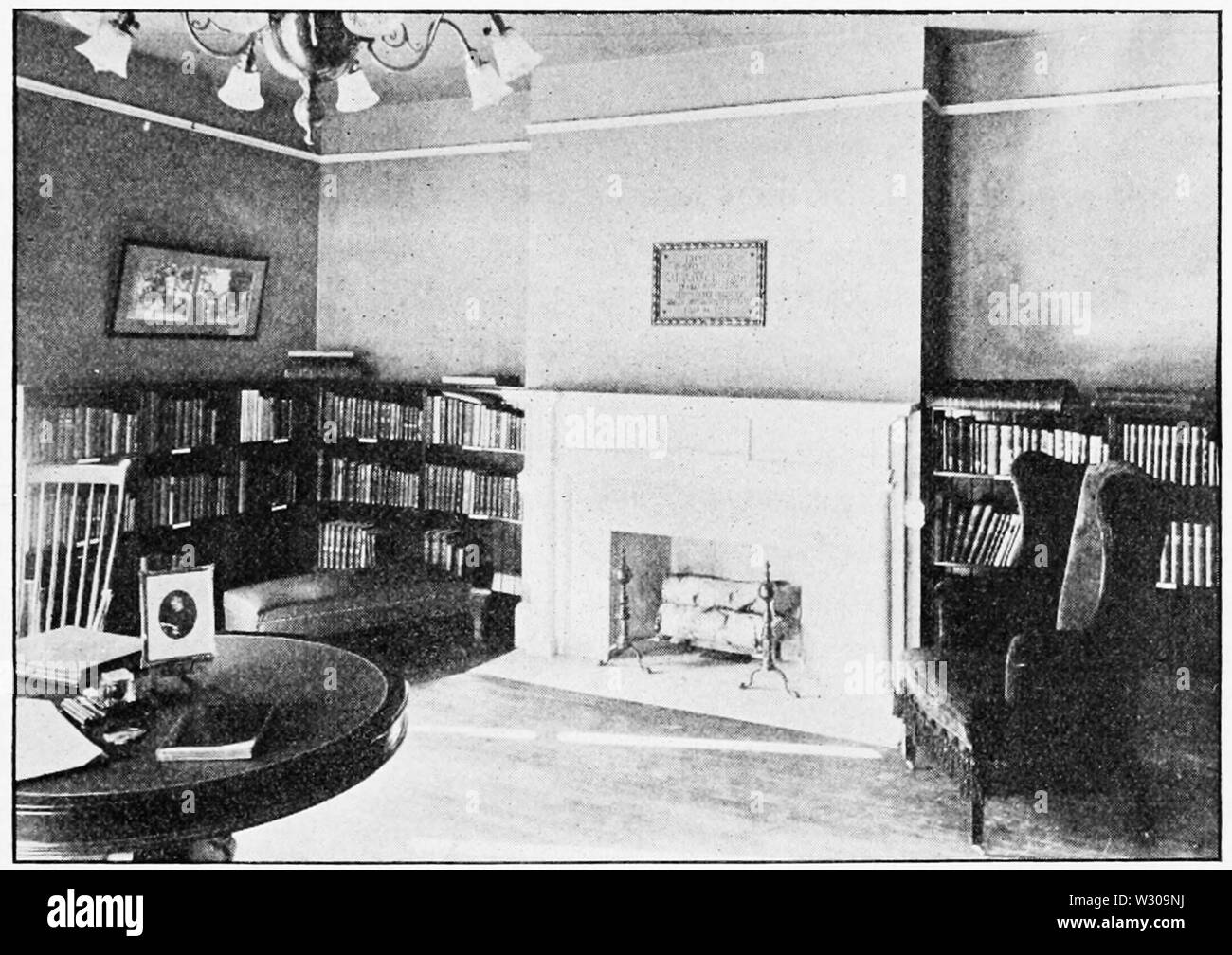 Popular library Black and White Stock Photos & Images - Alamy