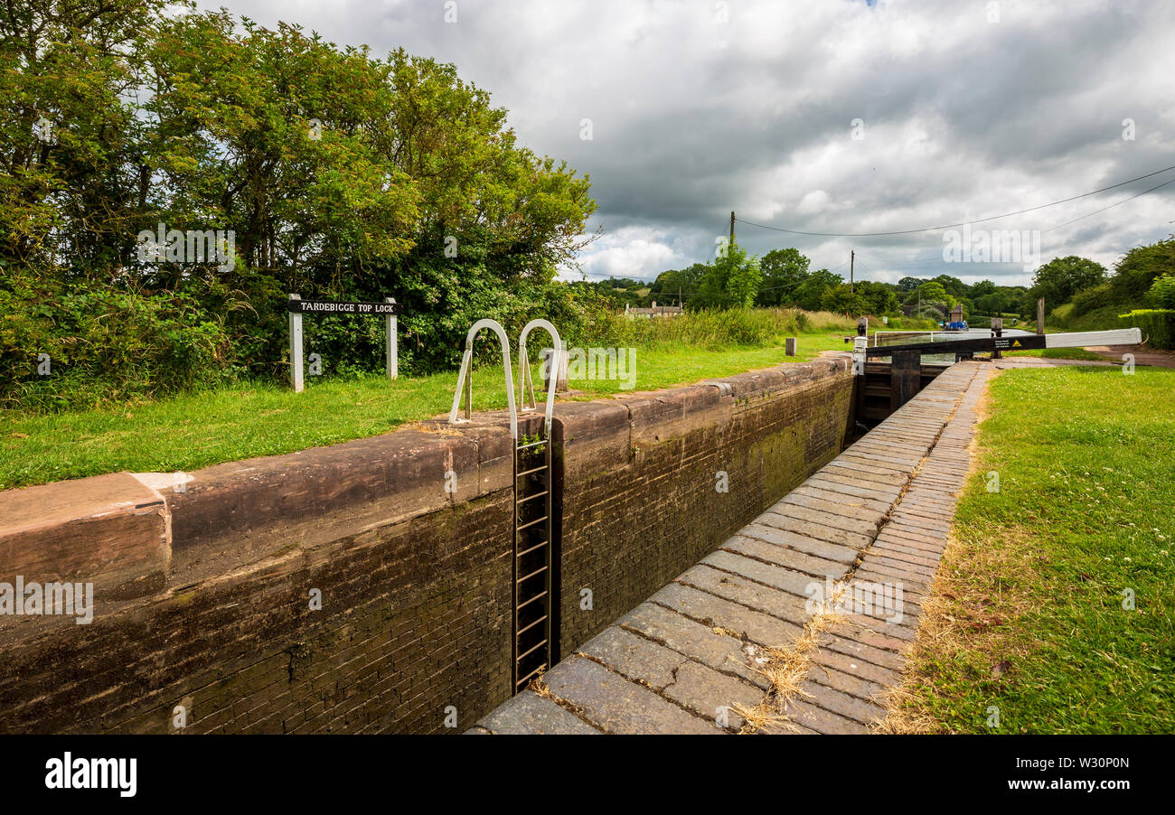 Lock 58, The Tardebigge Top Lock on the Worcester and Birmingham Canal, Worcestershire Stock Photo