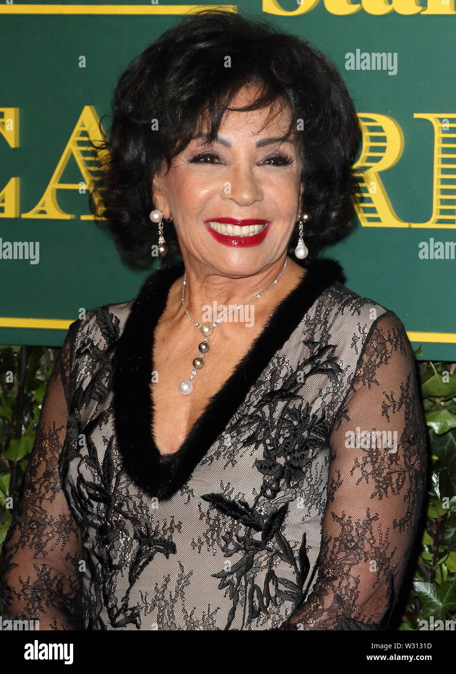 London, UK. Dame Shirley Bassey at London Evening Standard Theatre Awards at the Theatre Royal Drury Lane, Catherine Street, London on Sunday 3rd December 2017. Ref: LMK73-J1239-041217 Keith Mayhew/Landmark Media WWW.LMKMEDIA.COM Stock Photo