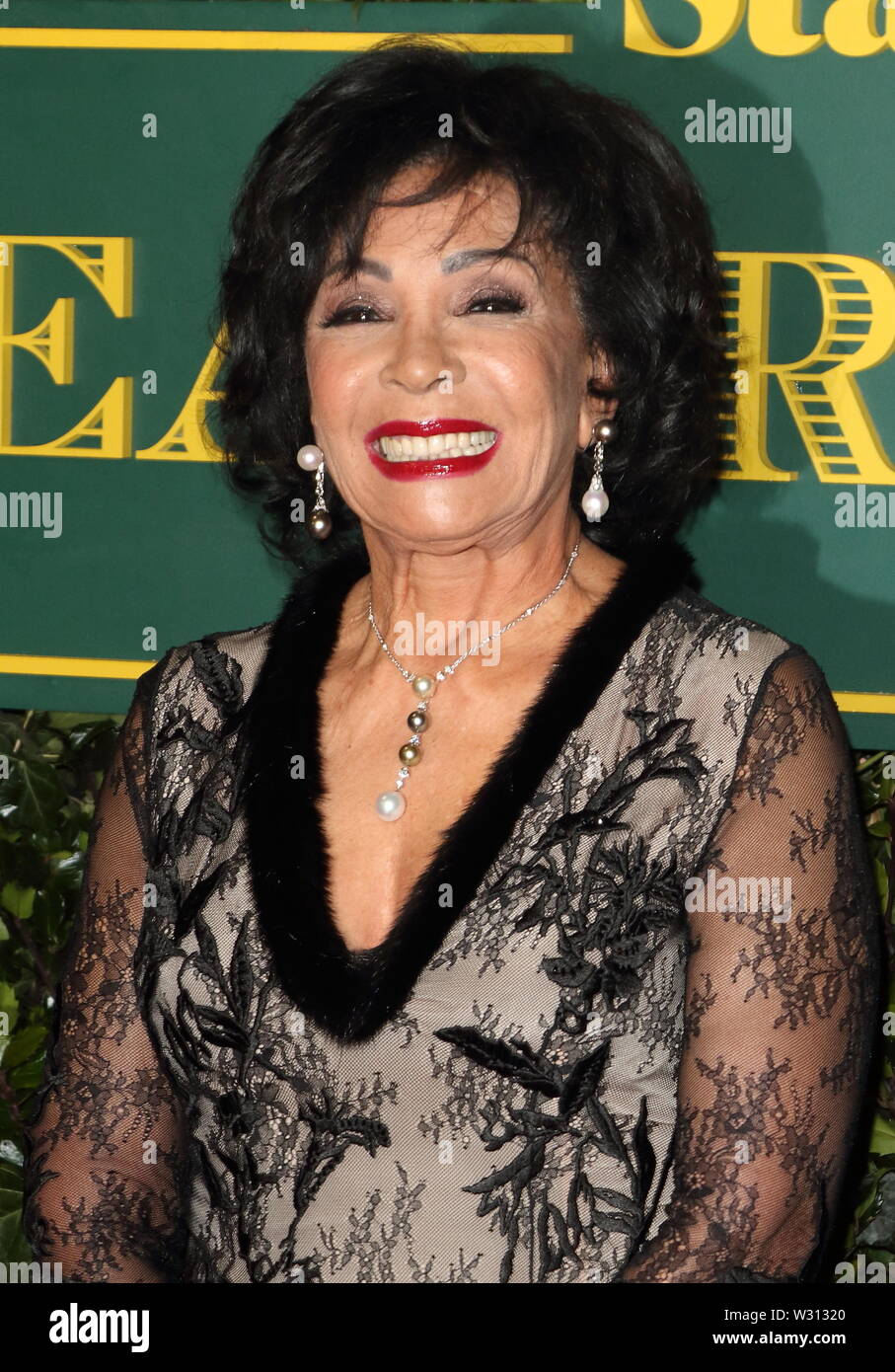 London, UK. Dame Shirley Bassey at London Evening Standard Theatre Awards at the Theatre Royal Drury Lane, Catherine Street, London on Sunday 3rd December 2017. Ref: LMK73-J1239-041217 Keith Mayhew/Landmark Media WWW.LMKMEDIA.COM Stock Photo