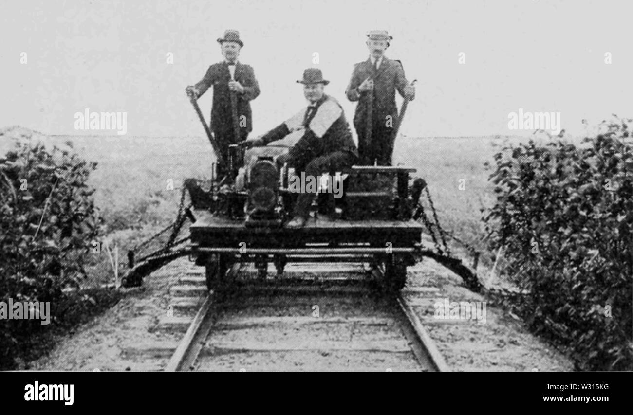 PSM V88 D107 Motorized railroad weed cutter Stock Photo - Alamy
