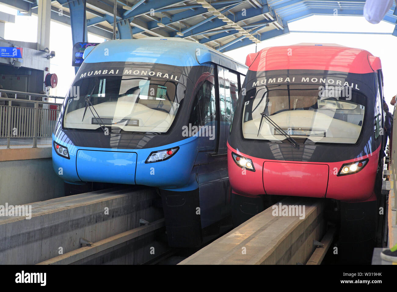 Mumbai, Maharashtra, India. 30th Jan, 2014. 30 jan 2014 : Mumbai, INDIA.The Monorail Public mass rapid transport system at Mumbai . Many of India's cities are pushing forward with huge investments in better public transport facilities like Metro Railway & Monorail.In India the June quarter 2019 auto sales are the worst in almost two decades.Total sales of cars, SUVs and vans in Q2 declined 18.4% year-on-year, the sharpest since a 23.1% drop in Q3 of 2000-01 .Every segment of the Indian auto industry has reported a double-digit decline. A total of 712,620 cars, utility vehicles and vans Stock Photo