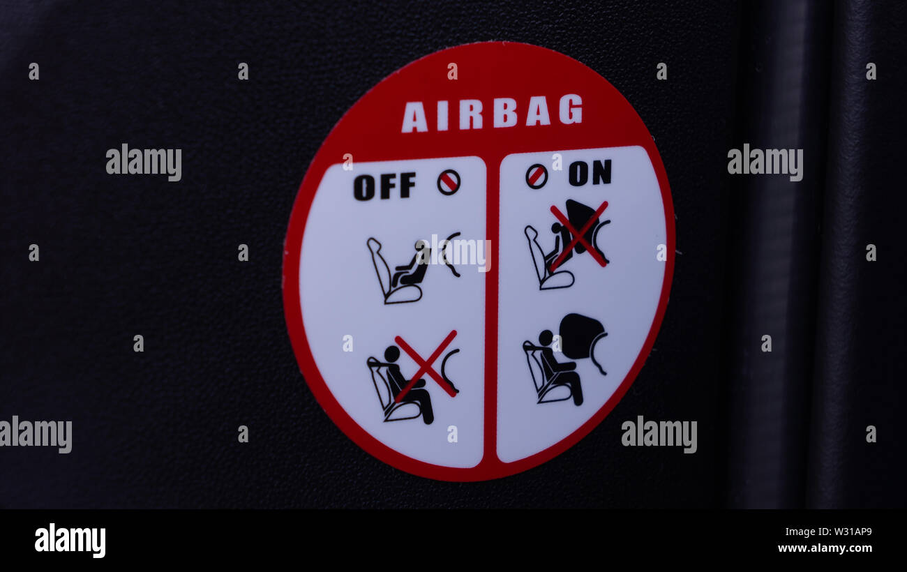 a guide to using an airbag in a car Stock Photo Alamy