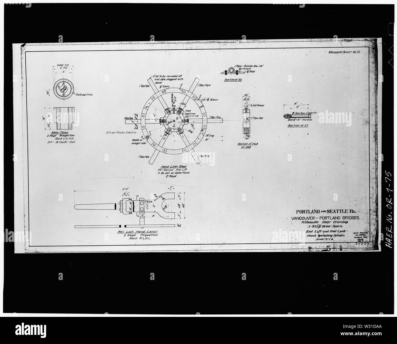 Photocopy of drawing (from print, Burlington Northern Engineering Office) END LIFT AND RAIL LOCK HAND OPERATING DETAILS - Burlington Northern Railroad Bridge, Spanning Willamette River at River Mile 6.9, Portland, Multnomah County, OR Stock Photo