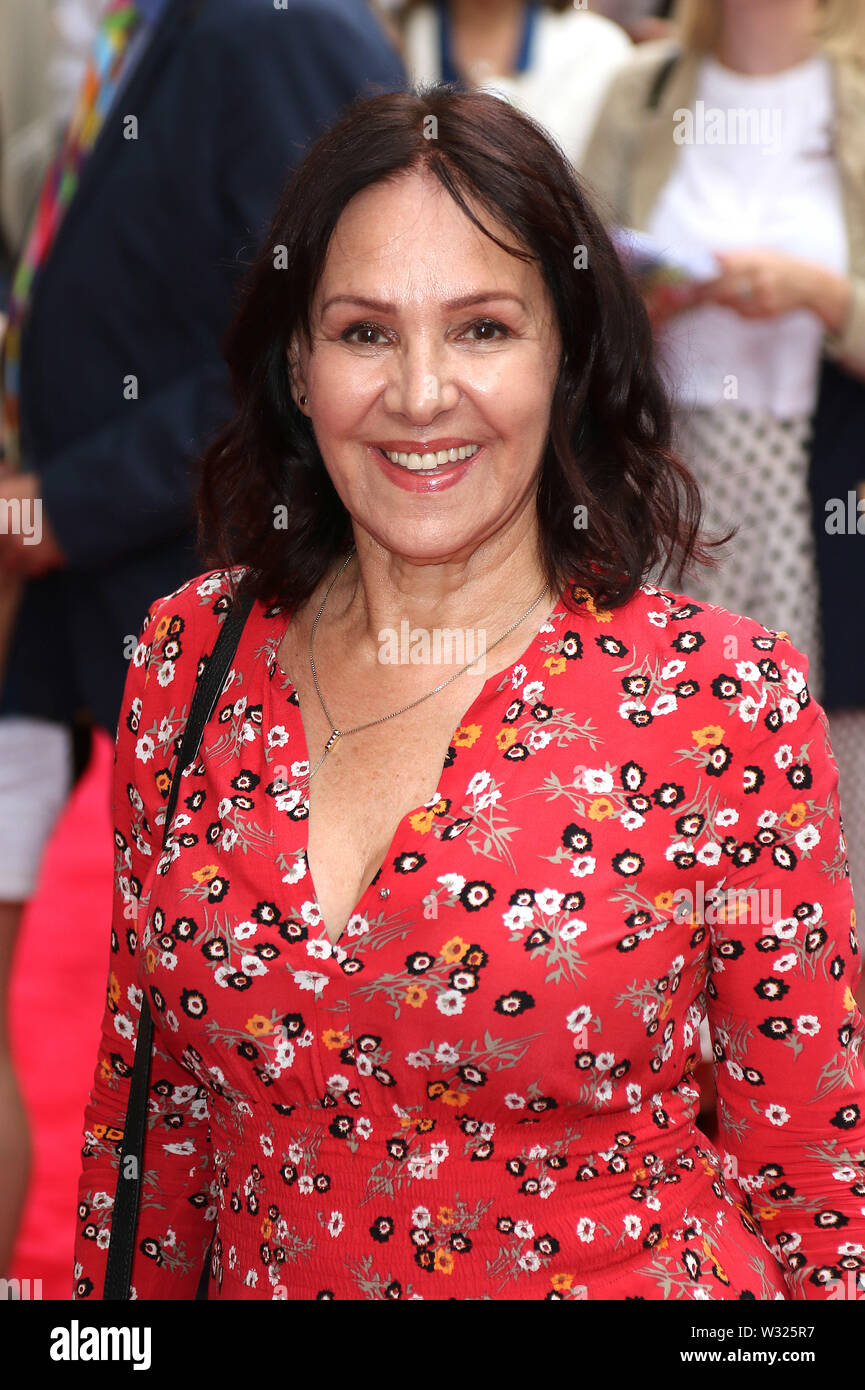 Arlene phillips hi-res stock photography and images - Alamy