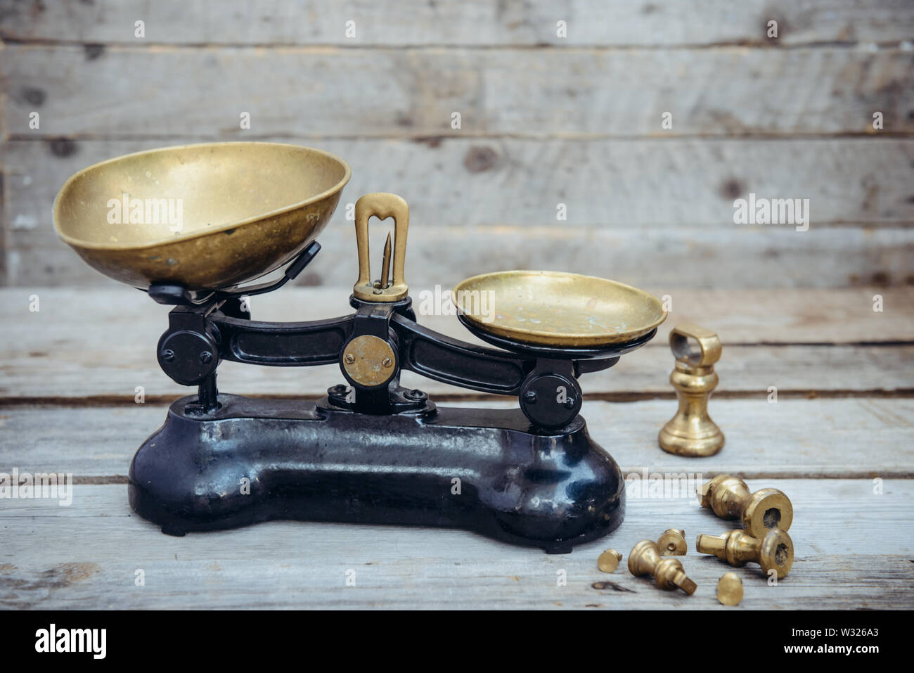 Balance scale old english weights hi-res stock photography and images -  Alamy