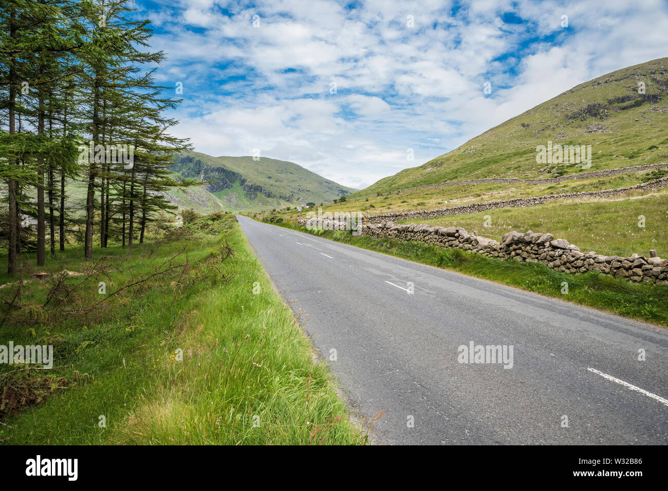 Moyad Road, a rural road through the southern Mourne Mountains, County Down, Northern Ireland Stock Photo