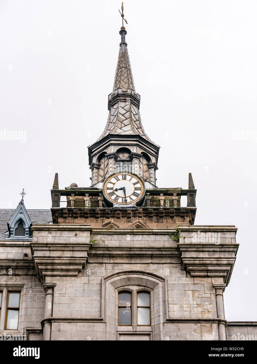 Granite classical style by James Burn, Aberdeen Sheriff Court, Castle Street, Aberdeen, Scotland, UK Stock Photo