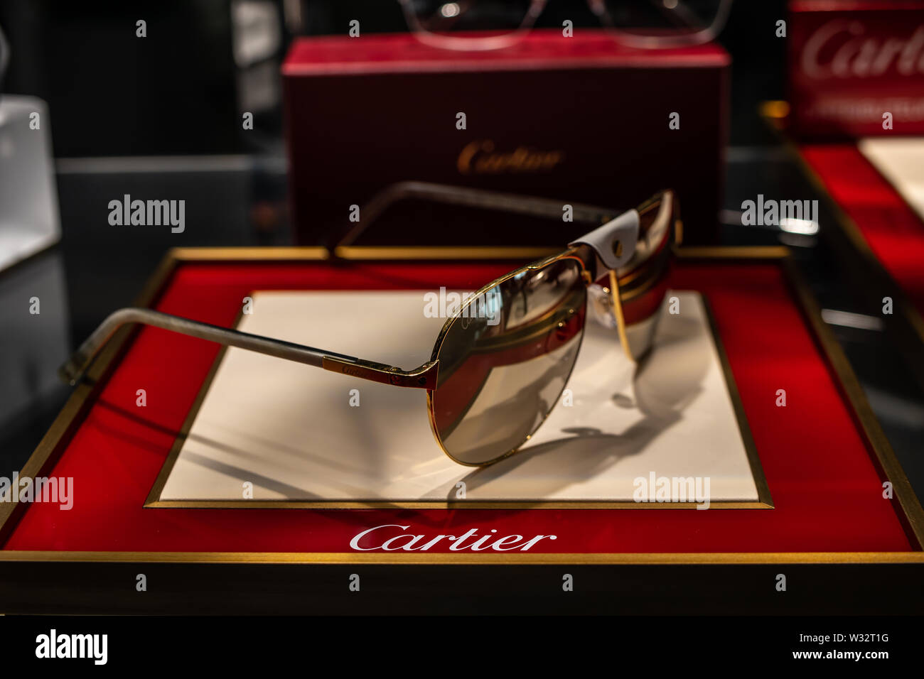 cartier optical glasses 2019