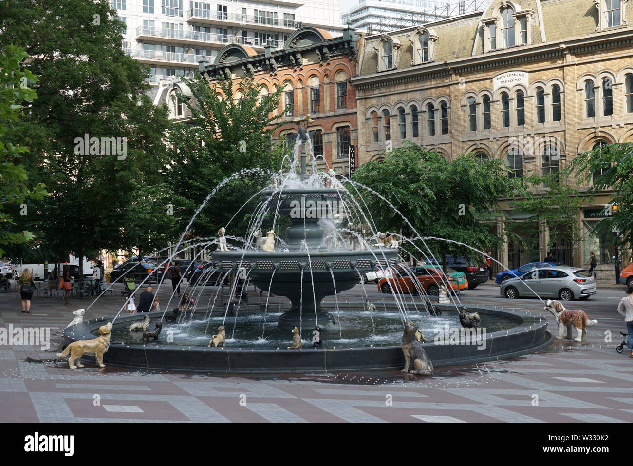 Berczy park dog fountain hires stock photography and images Alamy