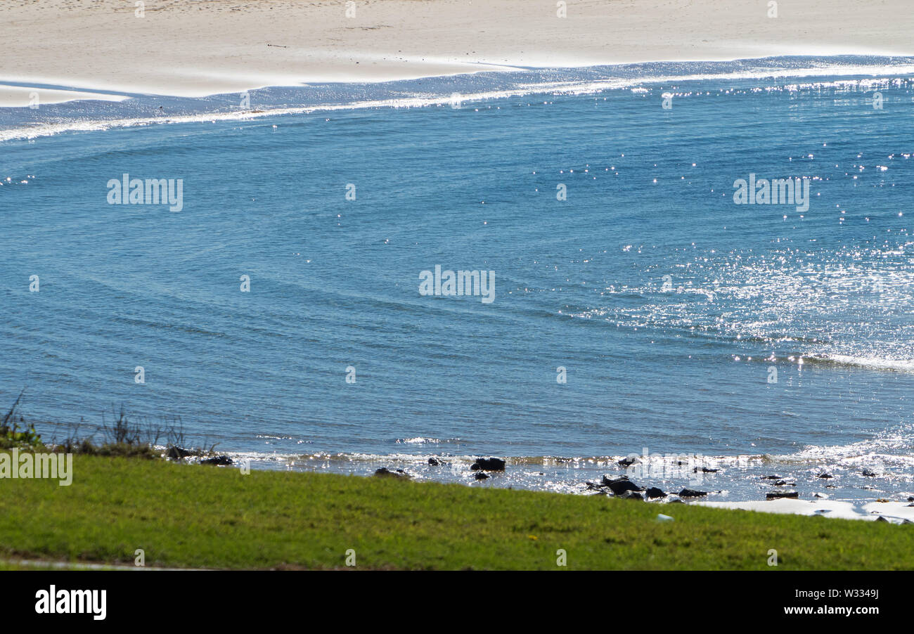 Australia curves sand pattern water hi-res stock photography and images ...