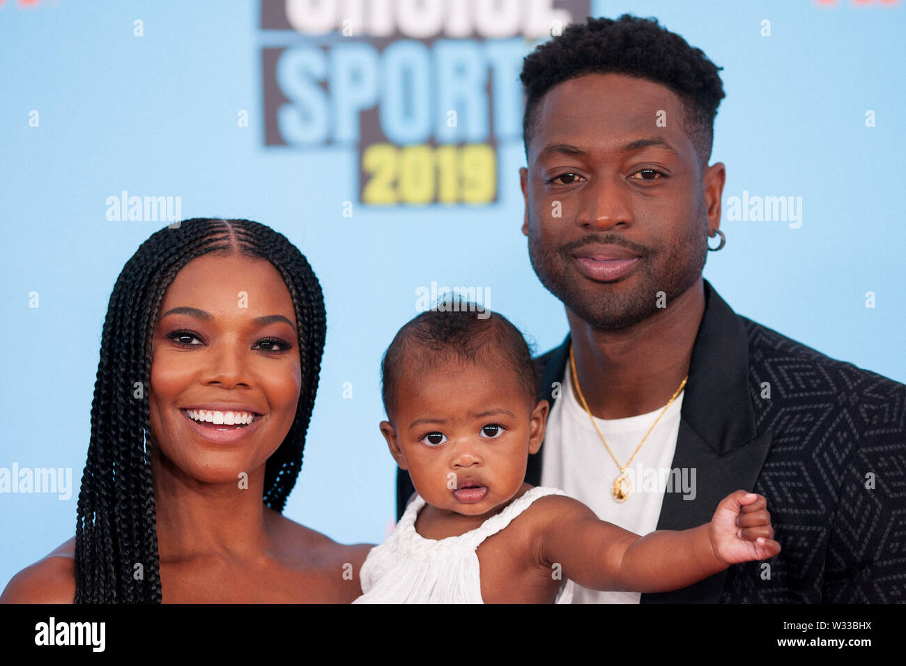 Santa Monica Ca 11th July 19 Gabrielle Union Kaavia James Union Wade And Dwyane Wade At Nickelodeon S Kids Choice Sports 19 At Barker Hangar In Santa Monica California On July 11 19