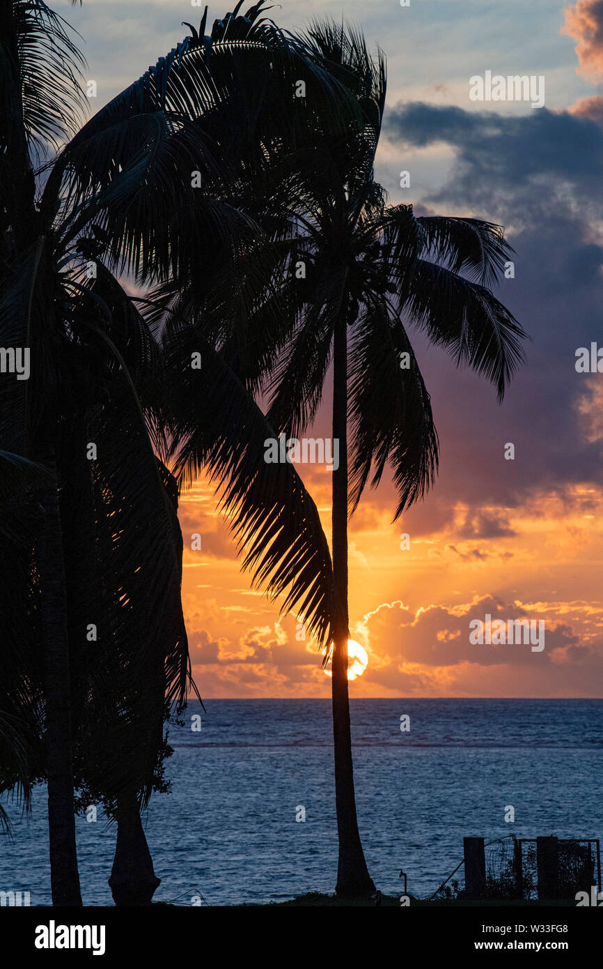 wonderful sunset in tahiti french polynesia beach Stock Photo Alamy