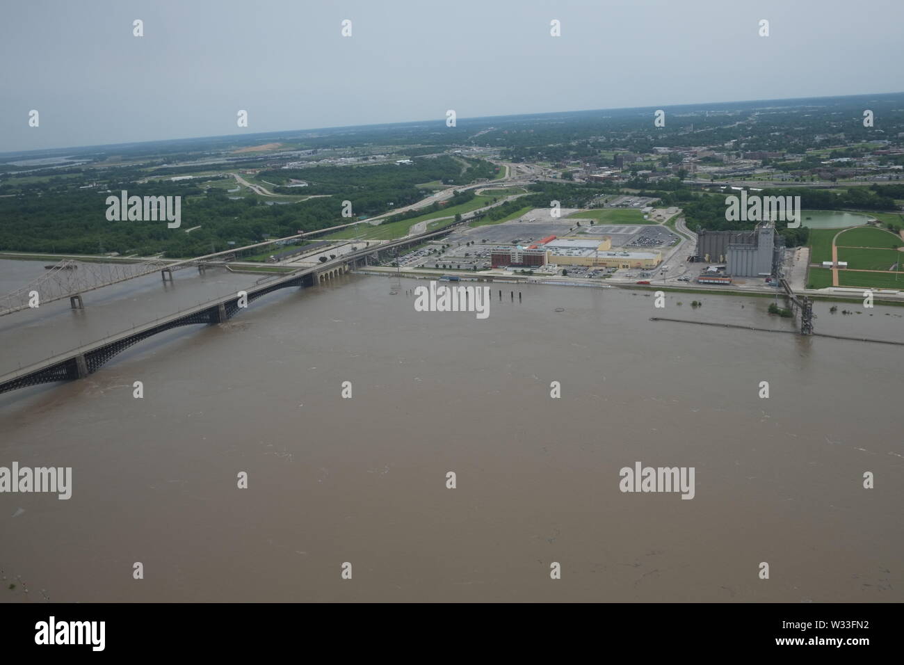 St. Louis, Missouri,Mississippi River is the secondlongest river and