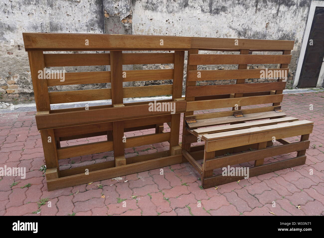 seats made from wooden pallets Stock Photo Alamy