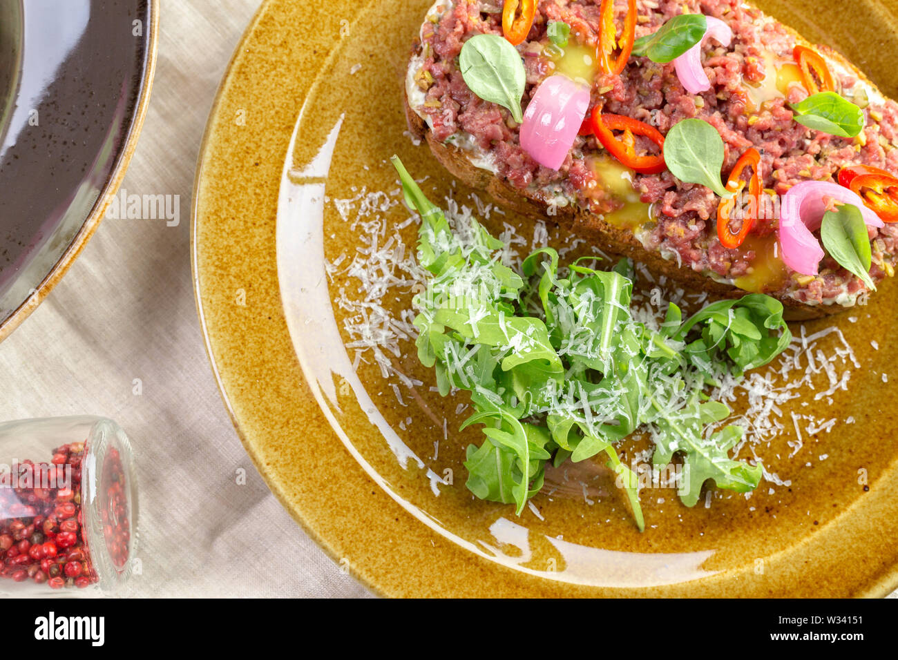 Sandwich with raw meat Stock Photo - Alamy