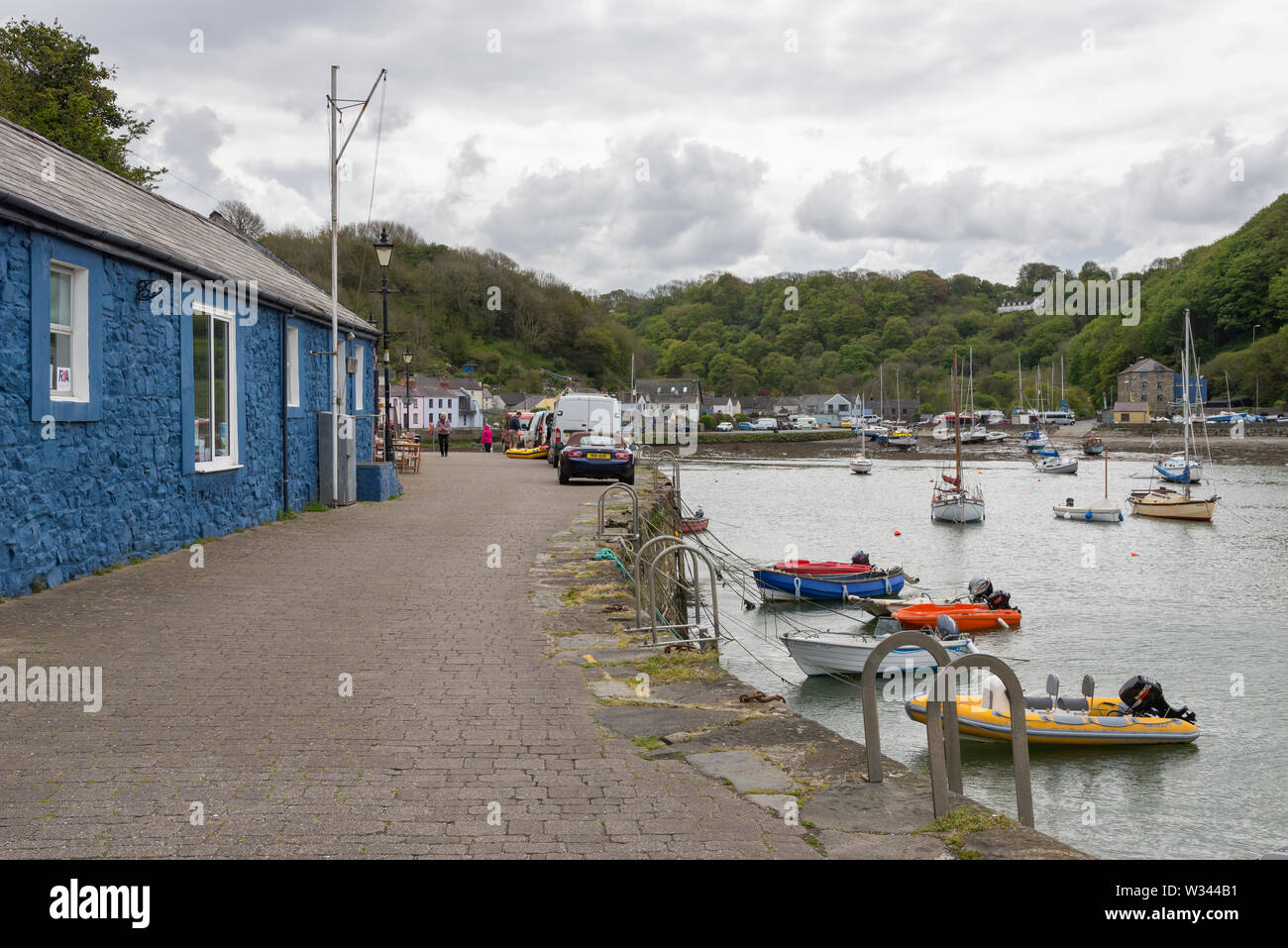 Lower Fishguard harbour in Pembrokeshire on the coast of West Wales. Stock Photo