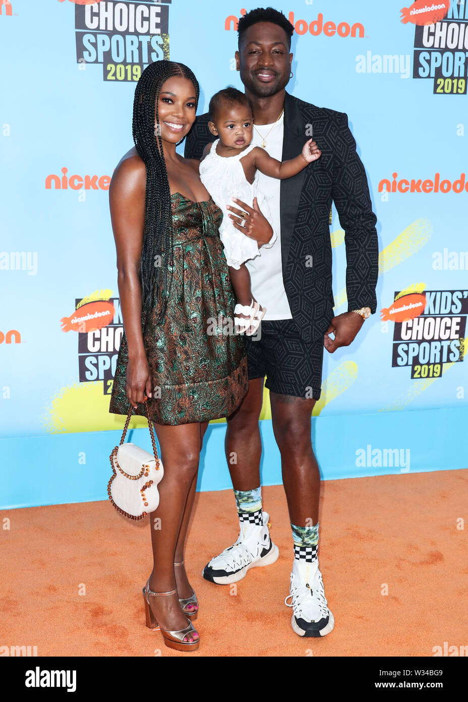 Santa Monica United States 11th July 19 Santa Monica Los Angeles California Usa July 11 Actress Gabrielle Union Daughter Kaavia James Union Wade And Husband Dwyane Wade Arrive At The Nickelodeon