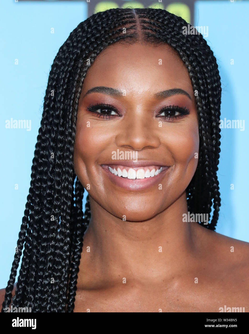 Santa Monica, United States. 11th July, 2019. SANTA MONICA, LOS ANGELES, CALIFORNIA, USA - JULY 11: Actress Gabrielle Union wearing Antonio Berardi arrives at the Nickelodeon Kids' Choice Sports 2019 held at Barker Hangar on July 11, 2019 in Santa Monica, Los Angeles, California, United States. (Photo by Xavier Collin/Image Press Agency) Credit: Image Press Agency/Alamy Live News Stock Photo