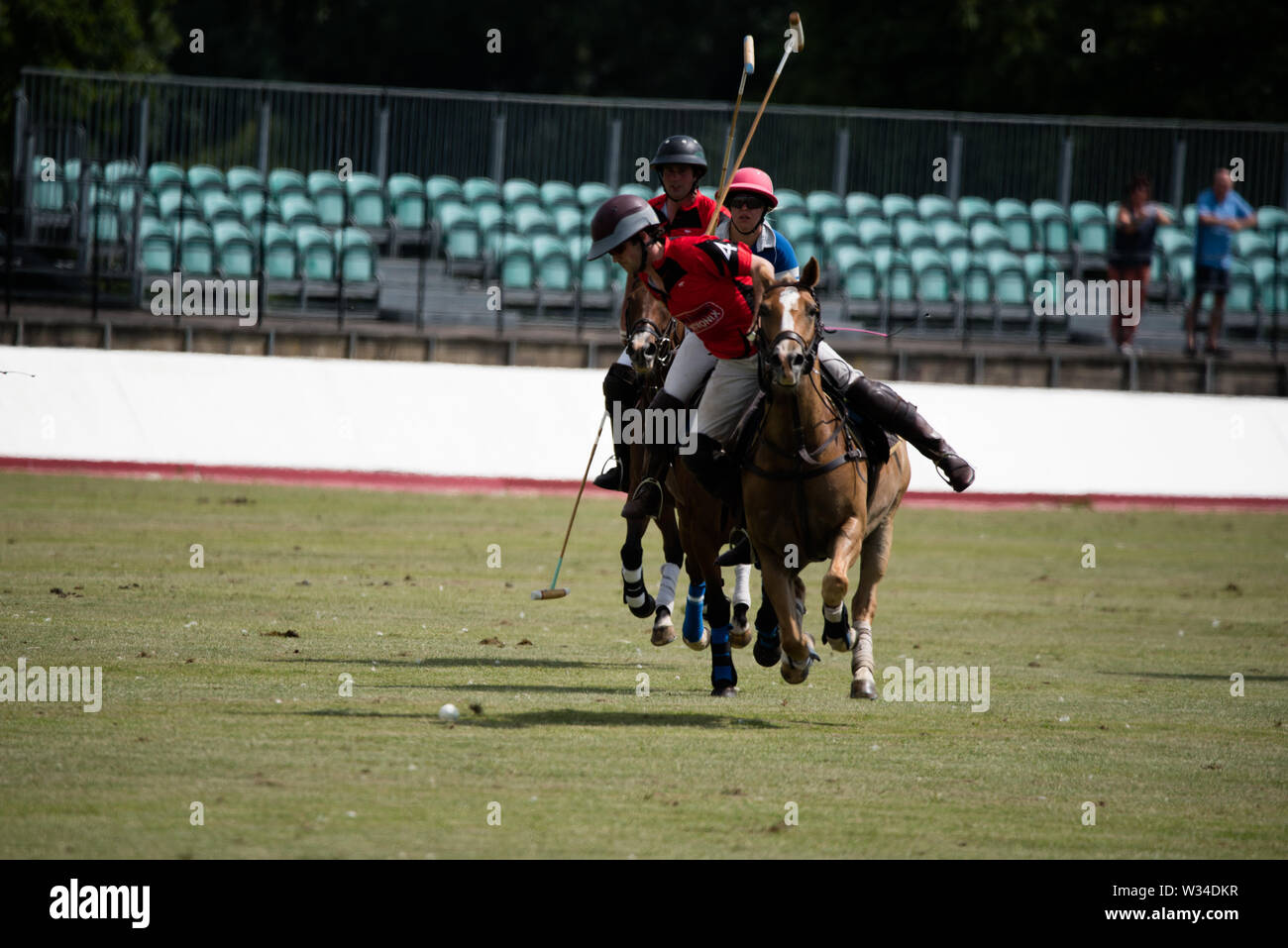 Offchurchbury Polo club VS Onley Equine Vets, Picnic at the polo