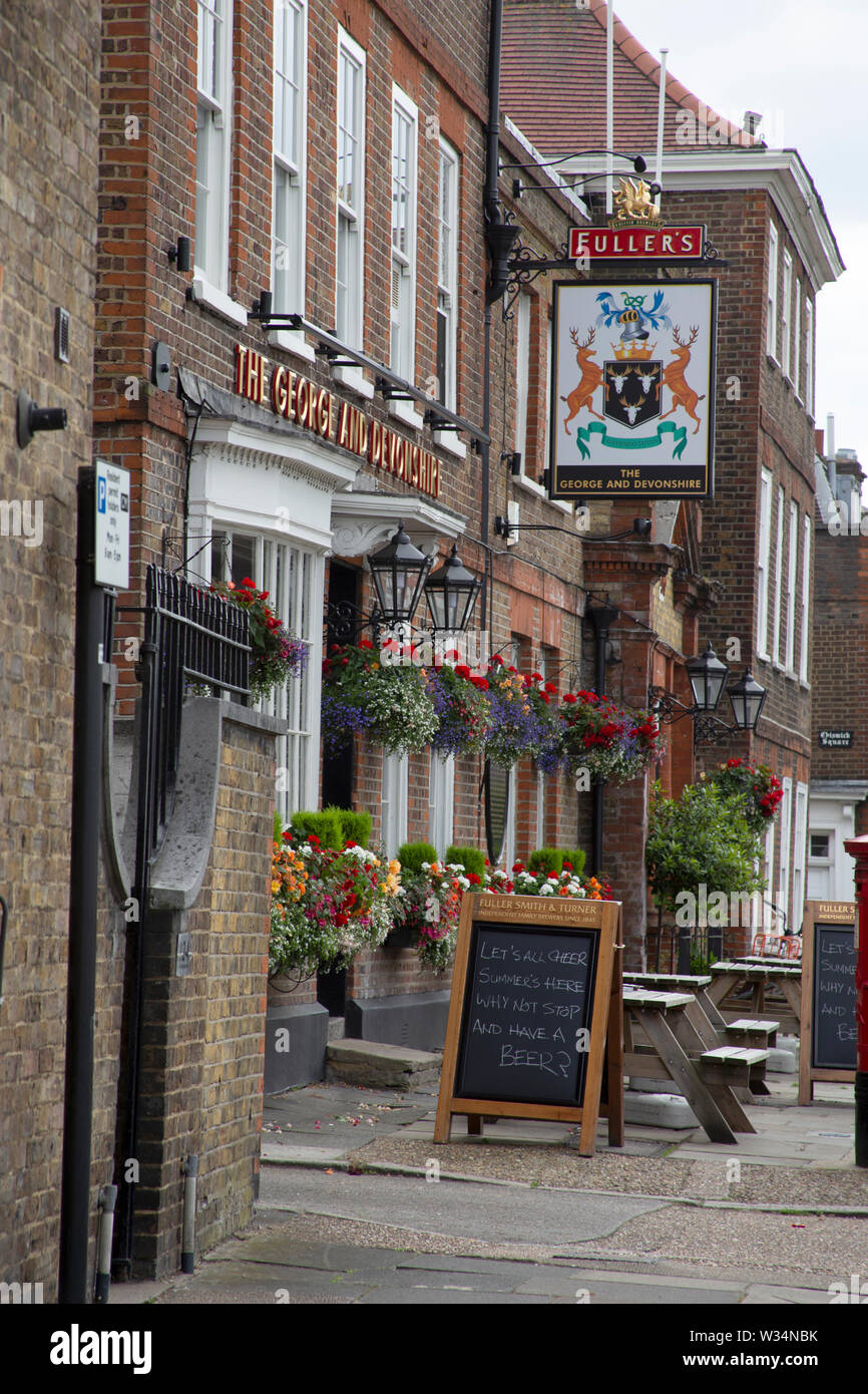 The Mawson Arms / Fox and Hounds pub Old Chiswick, west London W4 England UK Stock Photo