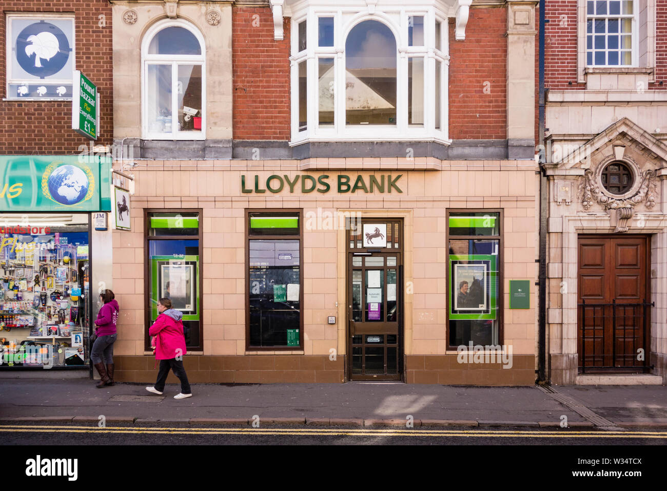 Lloyds Bank High Street branch, Stourbridge, West Midlands, UK Stock Photo