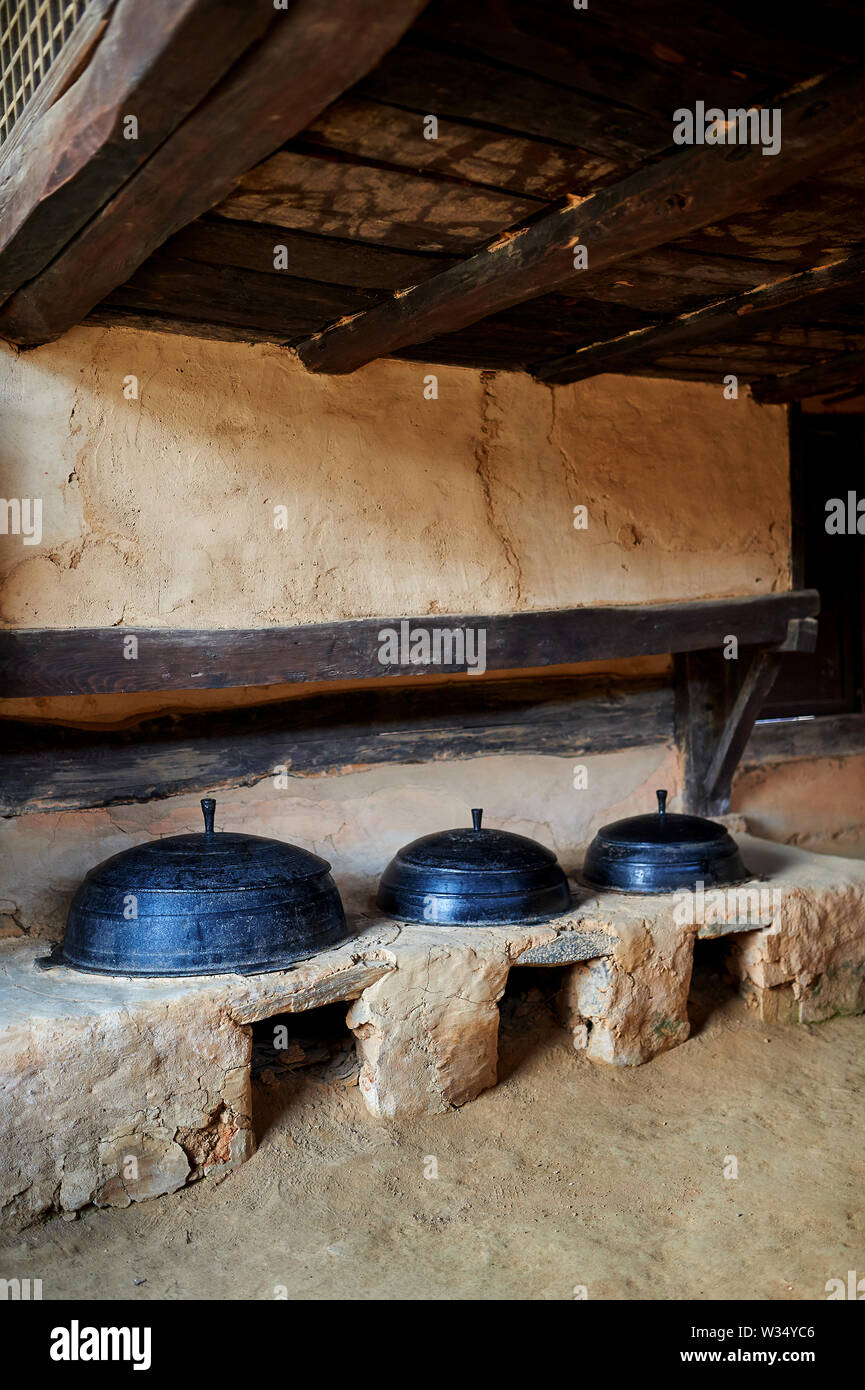 korean traditional iron pot, Korea tradition kitchen Stock Photo Alamy