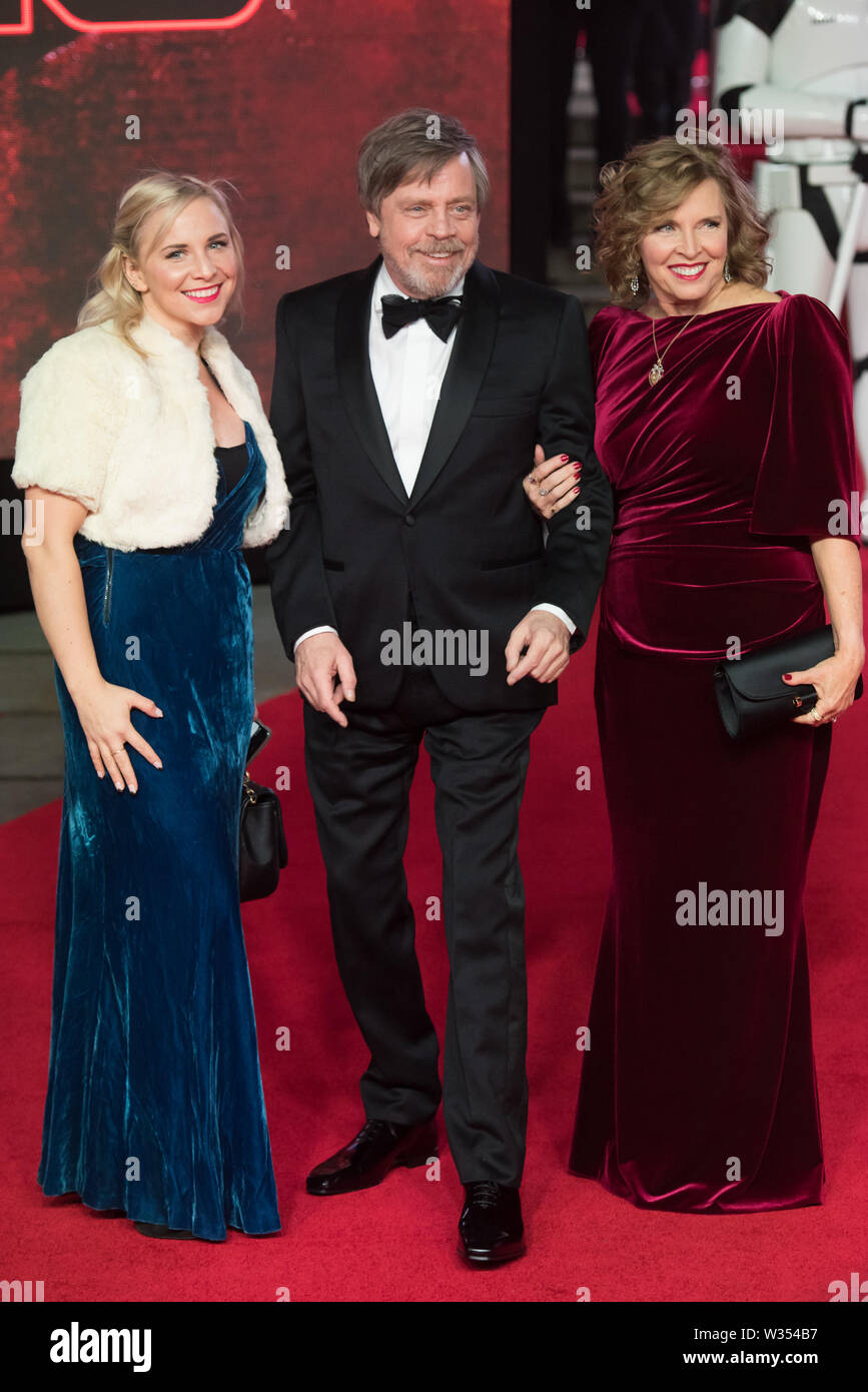 London Uk Mark Hamill With Wife Marilou York And Daughter Chelsea Elizabeth Hamil At The European Premiere For Star Wars The Last Jedi At Royal Albert Hall London England Uk On Tuesday