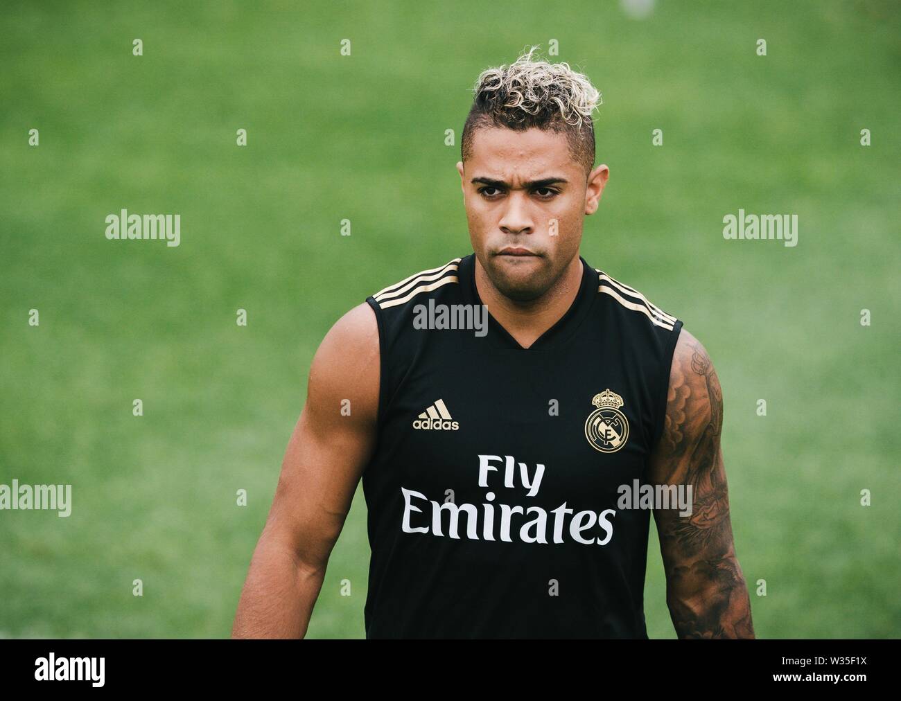real madrid training jersey sleeveless
