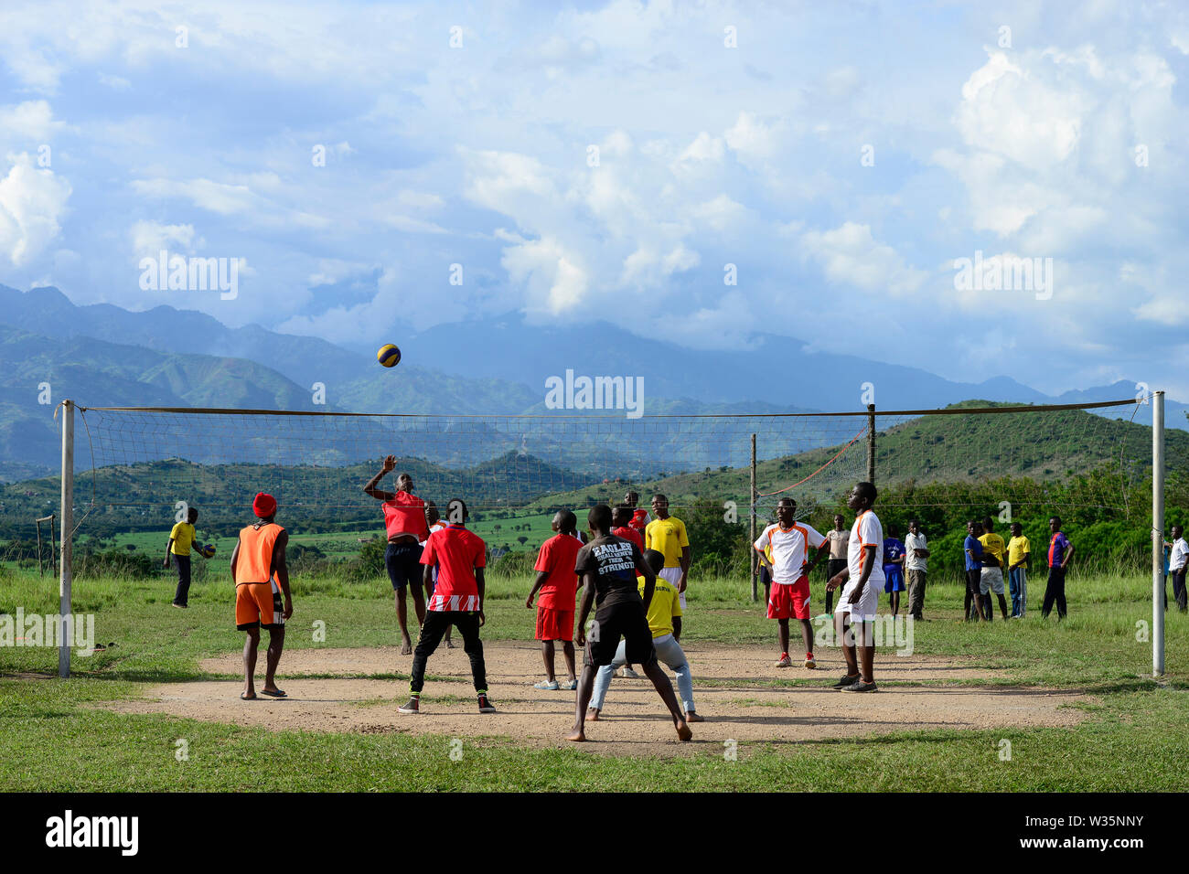 UGANDA, Kasese, young people play volleyball/ Jugendliche spielen Volleyball Stock Photo