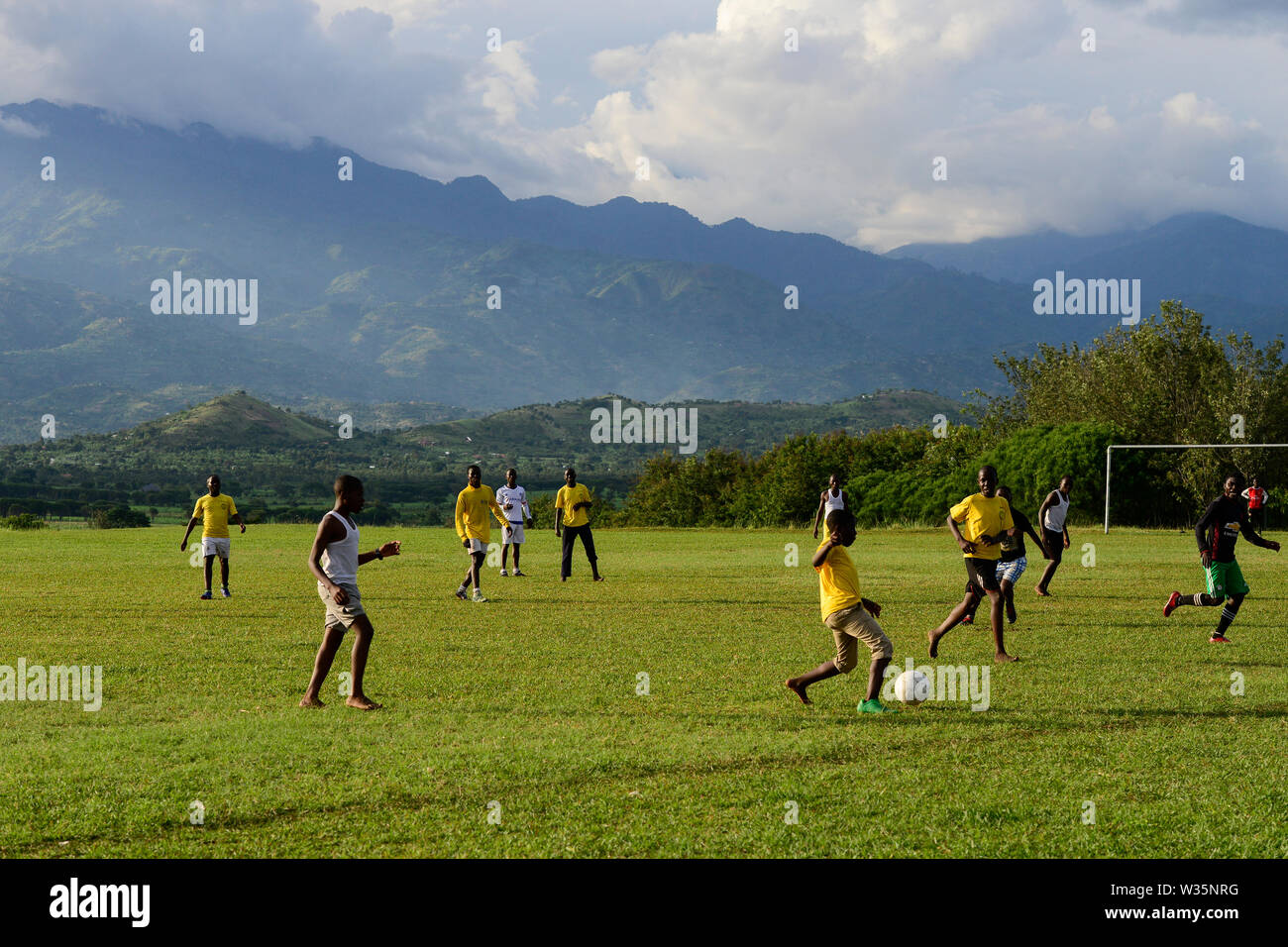 UGANDA, Kasese, young people play football / Jugendliche spielen Fussball Stock Photo
