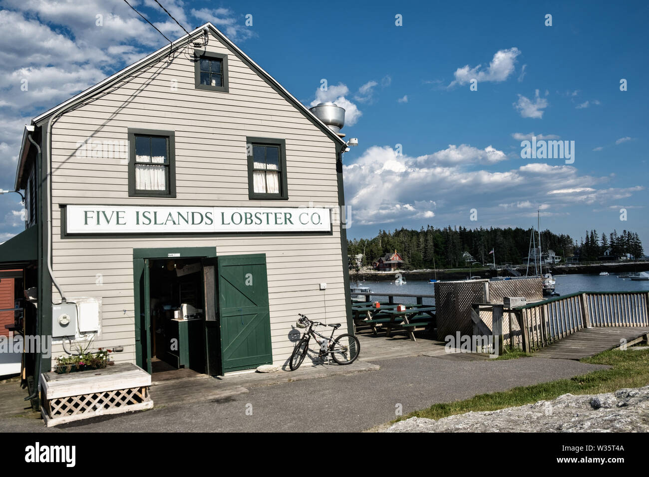 The Five Islands Lobster Company store and restaurant in Five Islands