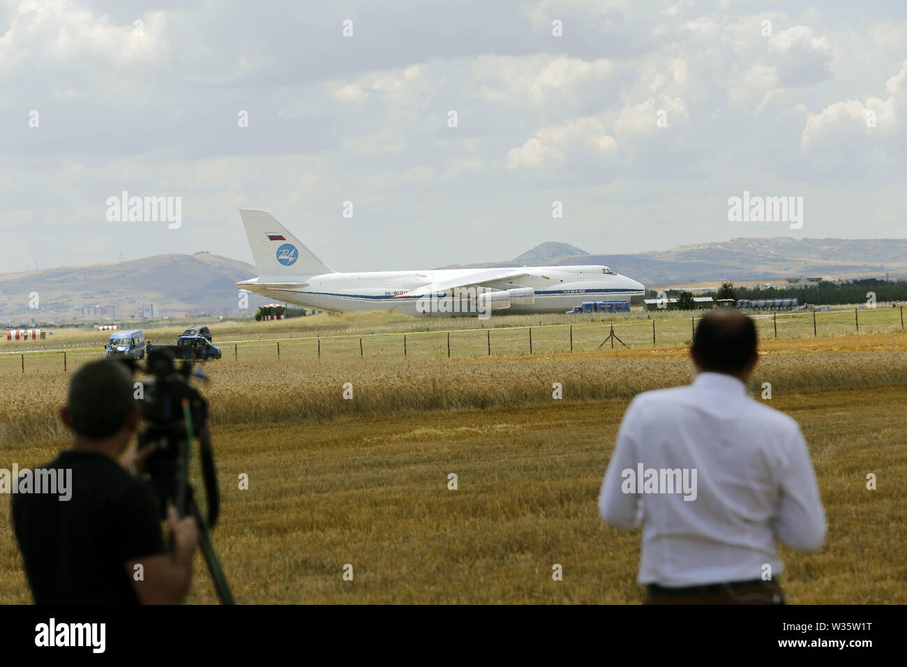 Ankara, Turkey. 12th July, 2019. A Russian Antonov military cargo plane,  carrying parts of the S-400 missile defense system from Russia, lands at  the Murted Air Base in Ankara, Turkey, on July