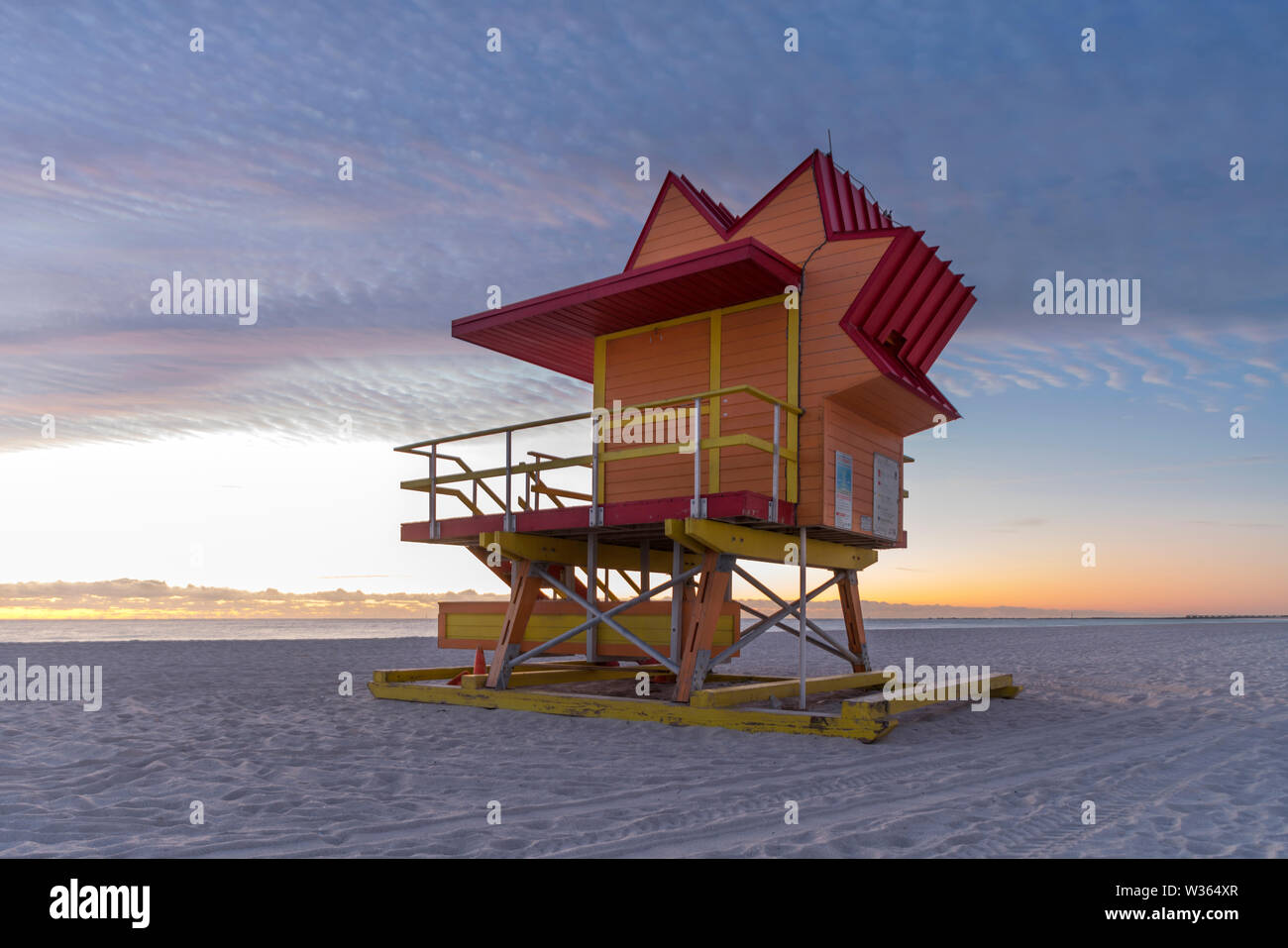 EIGHTH STREET LIFEGUARD STAND (©WILLIAM LANE 2016) MIAMI BEACH FLORIDA USA Stock Photo