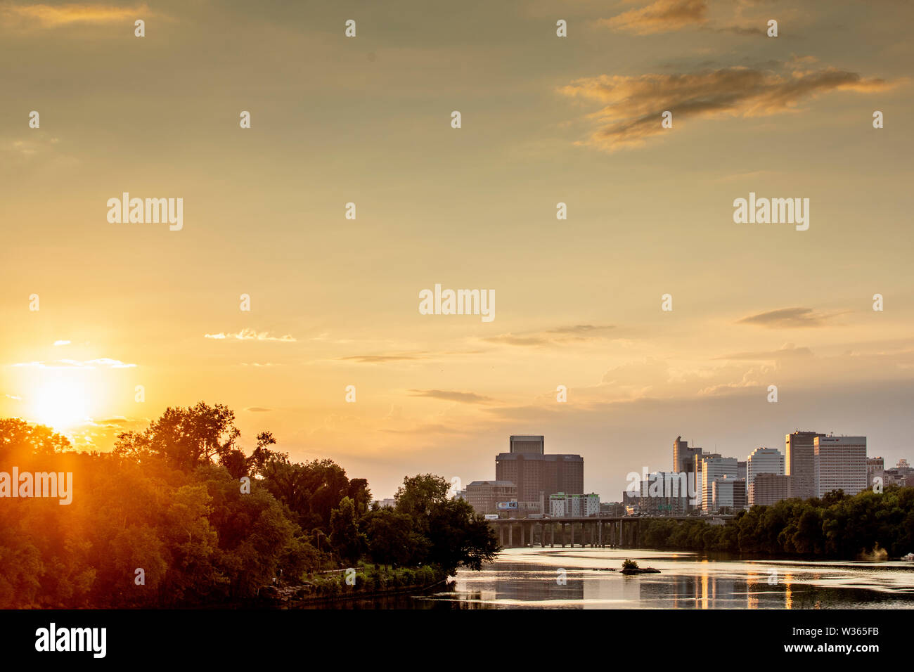 Richmond, Virginia Skyline James River Stock Photo Alamy