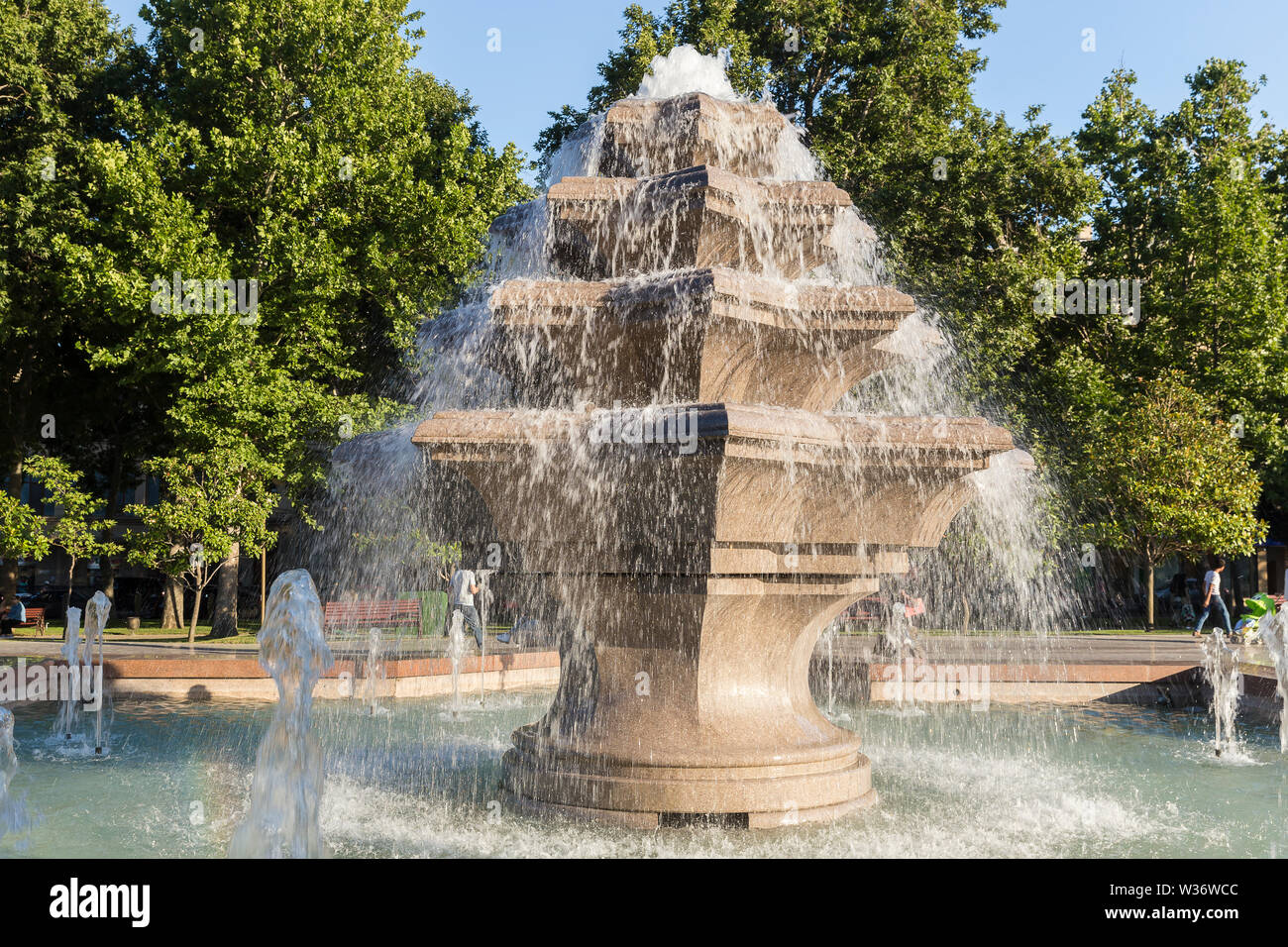 Fountain in the city park in Baku Stock Photo - Alamy